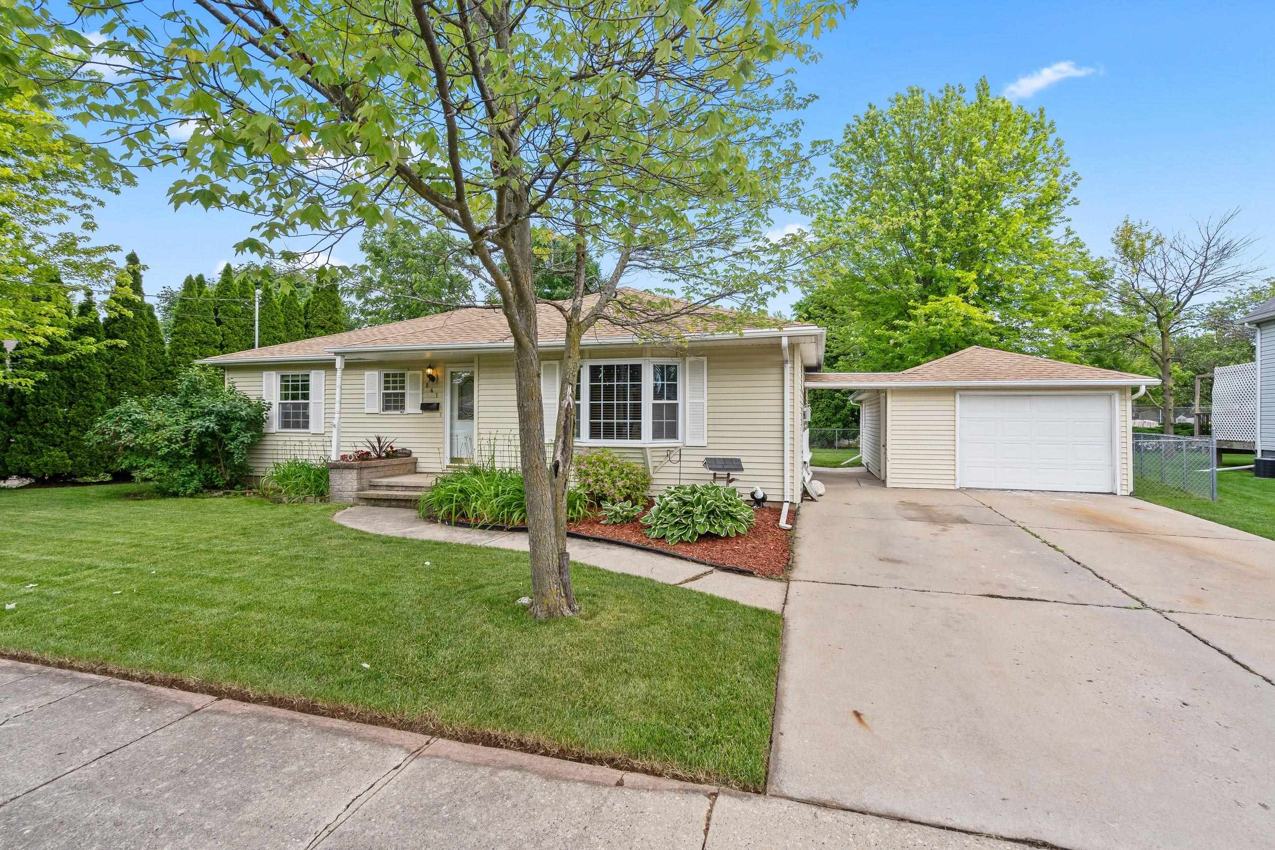 841 Sheboygan St, Menasha, WI 54952