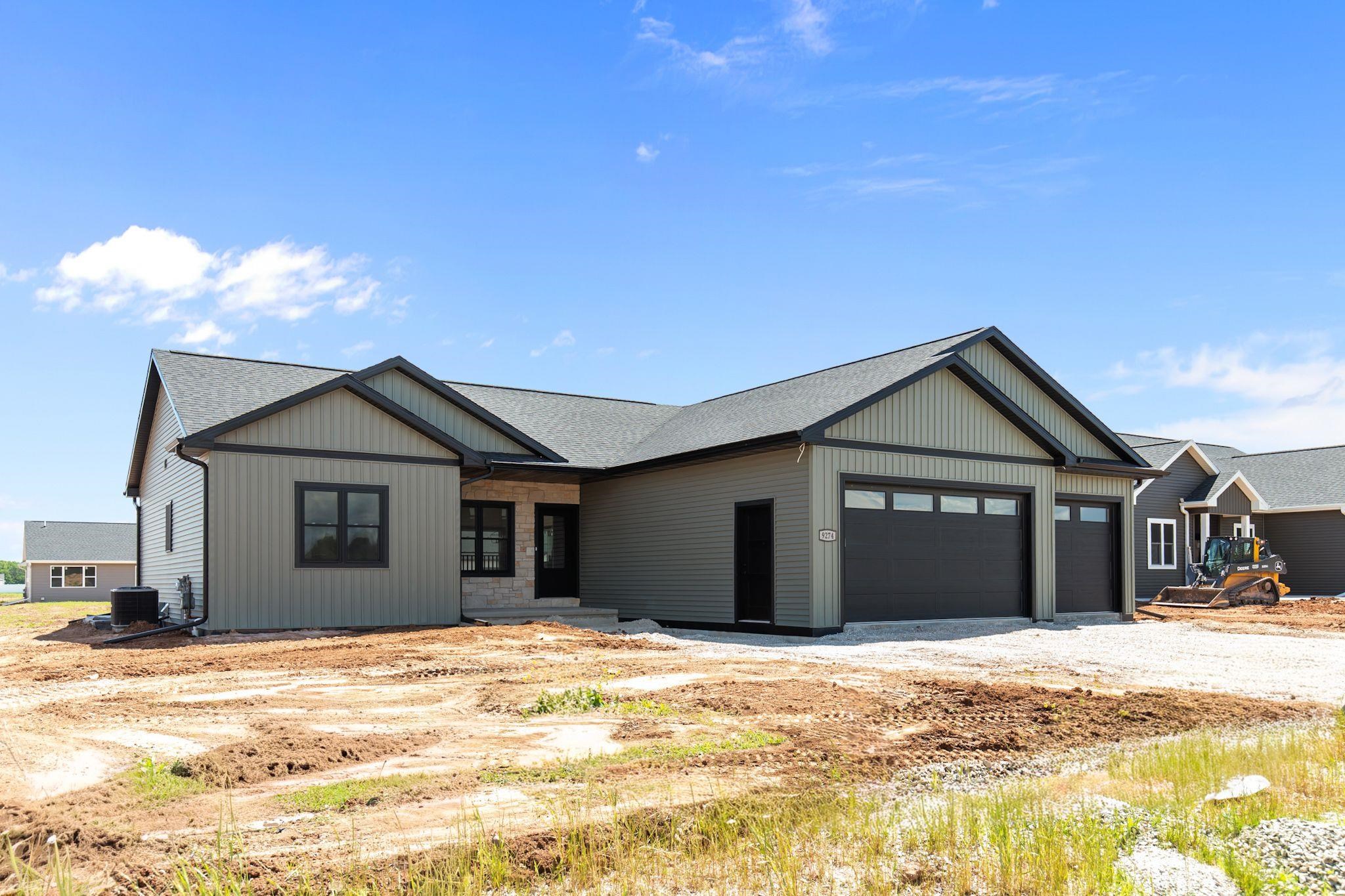 N9274 Homestead Ln, Appleton, WI 54915