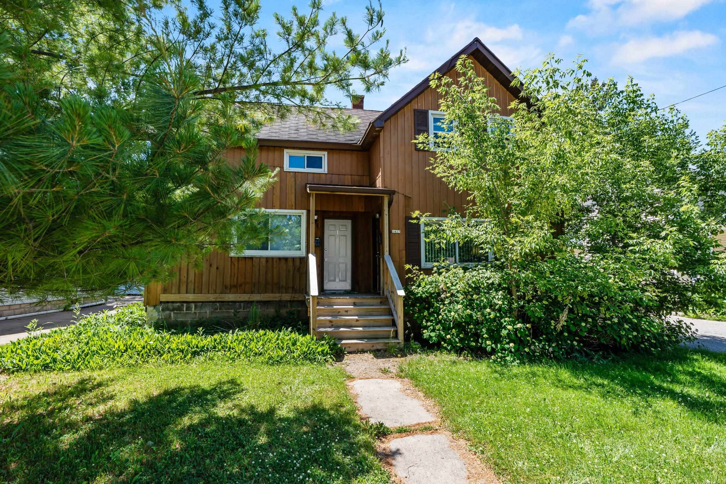 1427 W College Ave, Appleton, WI 54914