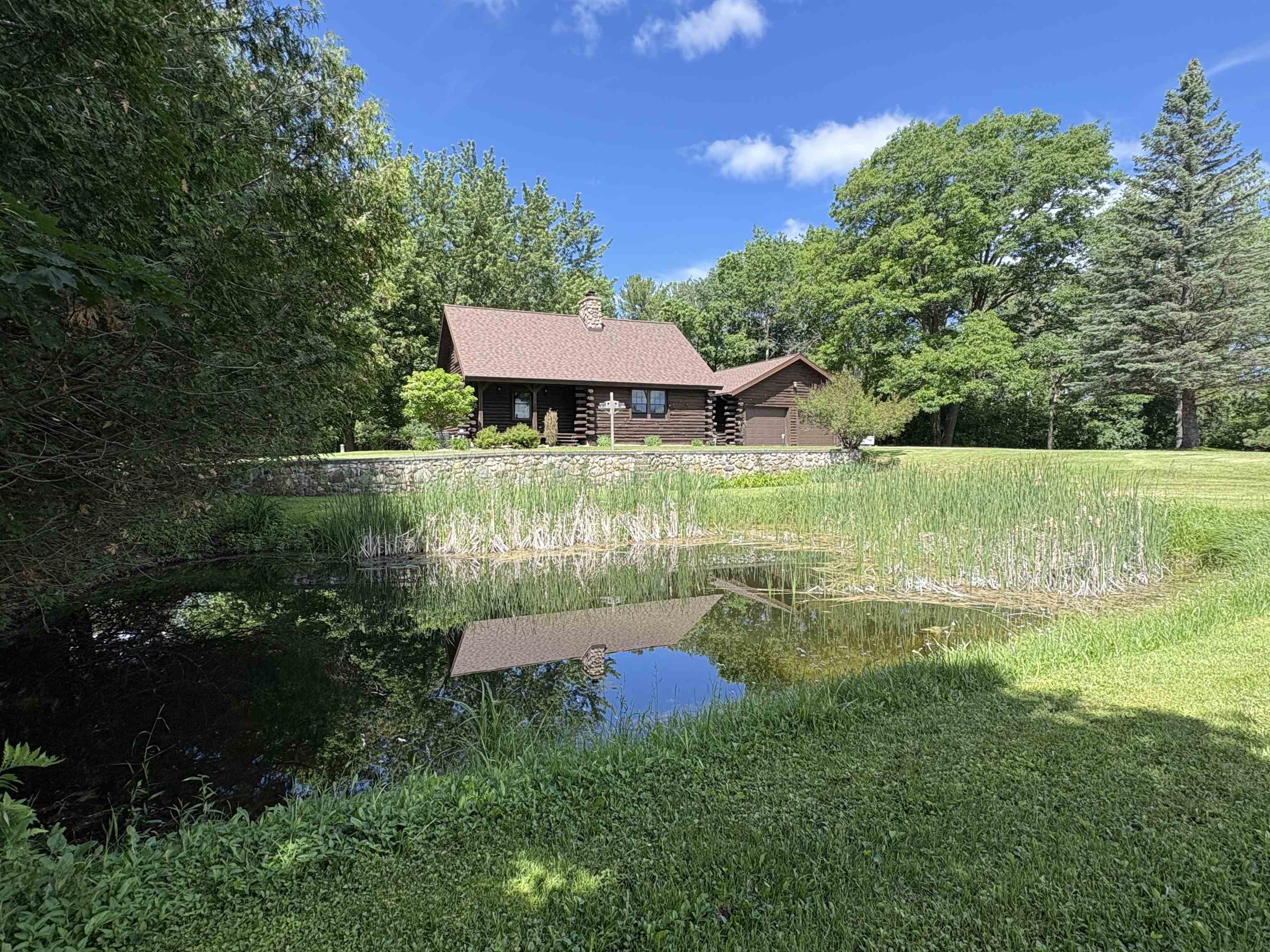 5423 County Road P, Gillett, WI 54124
