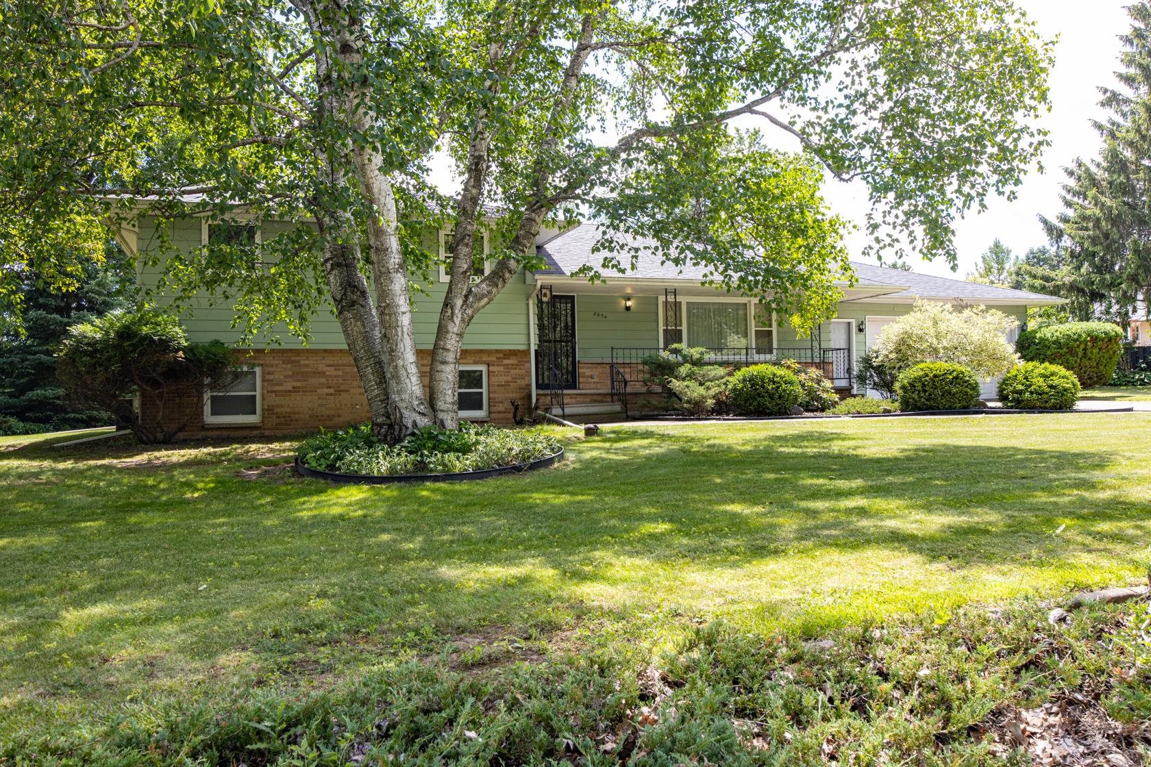 6054 N Rosewood Dr, Appleton, WI 54913