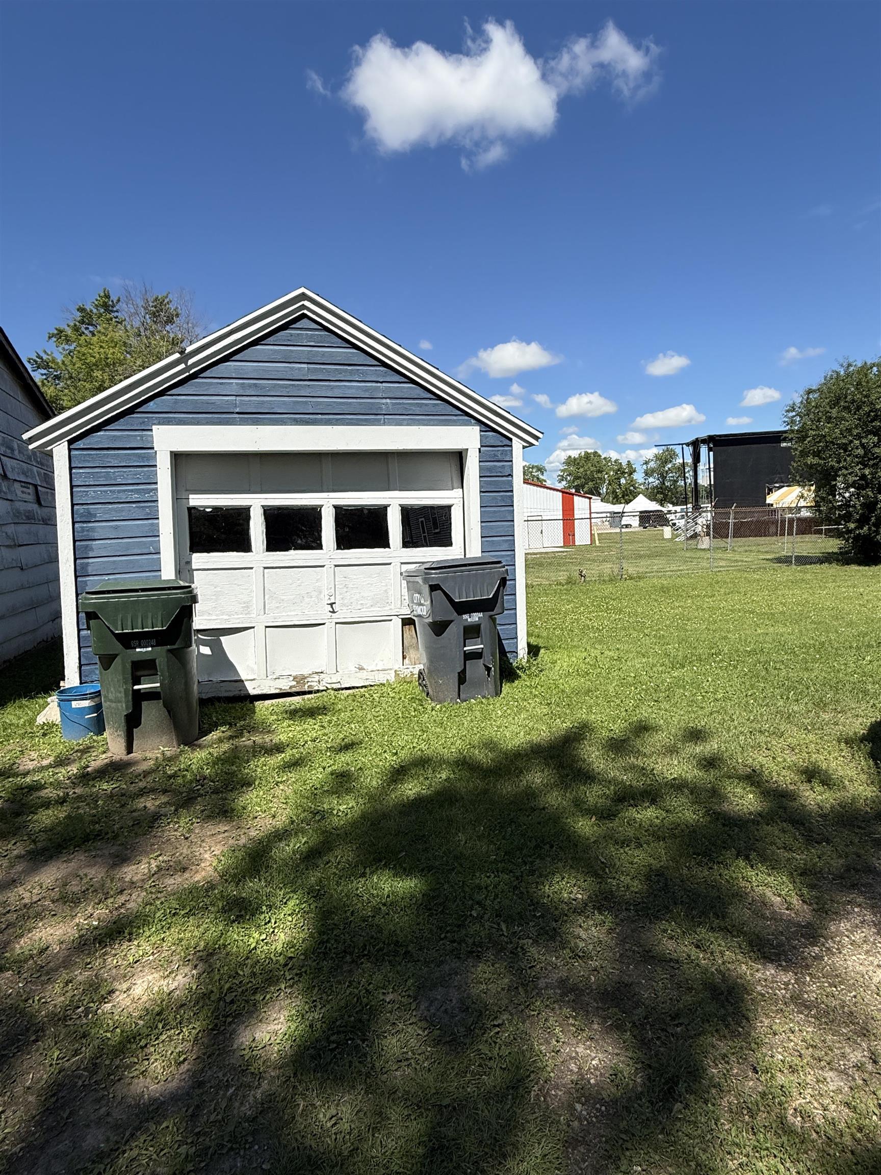 531 N Main St, Seymour, WI 54165
