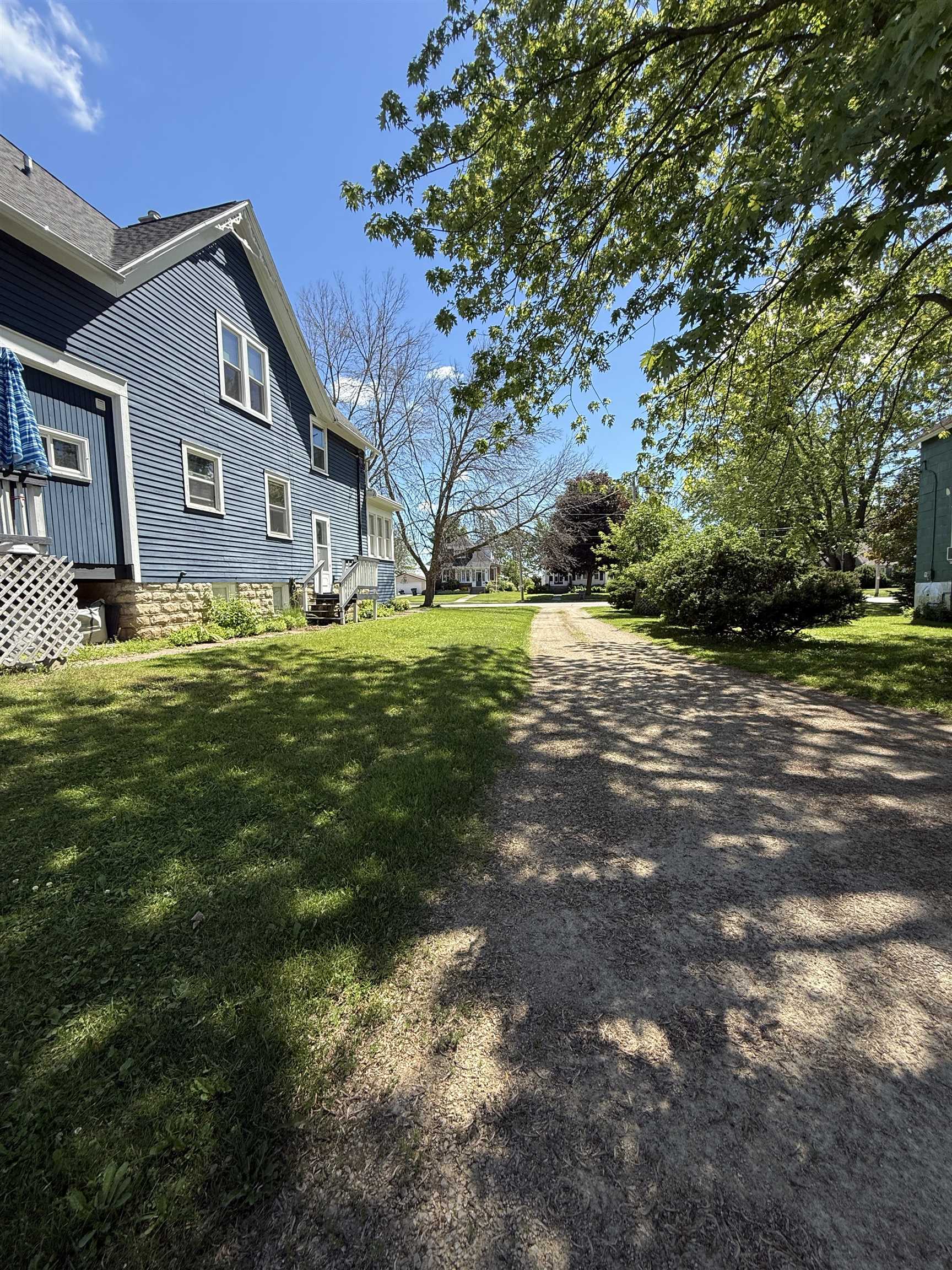531 N Main St, Seymour, WI 54165