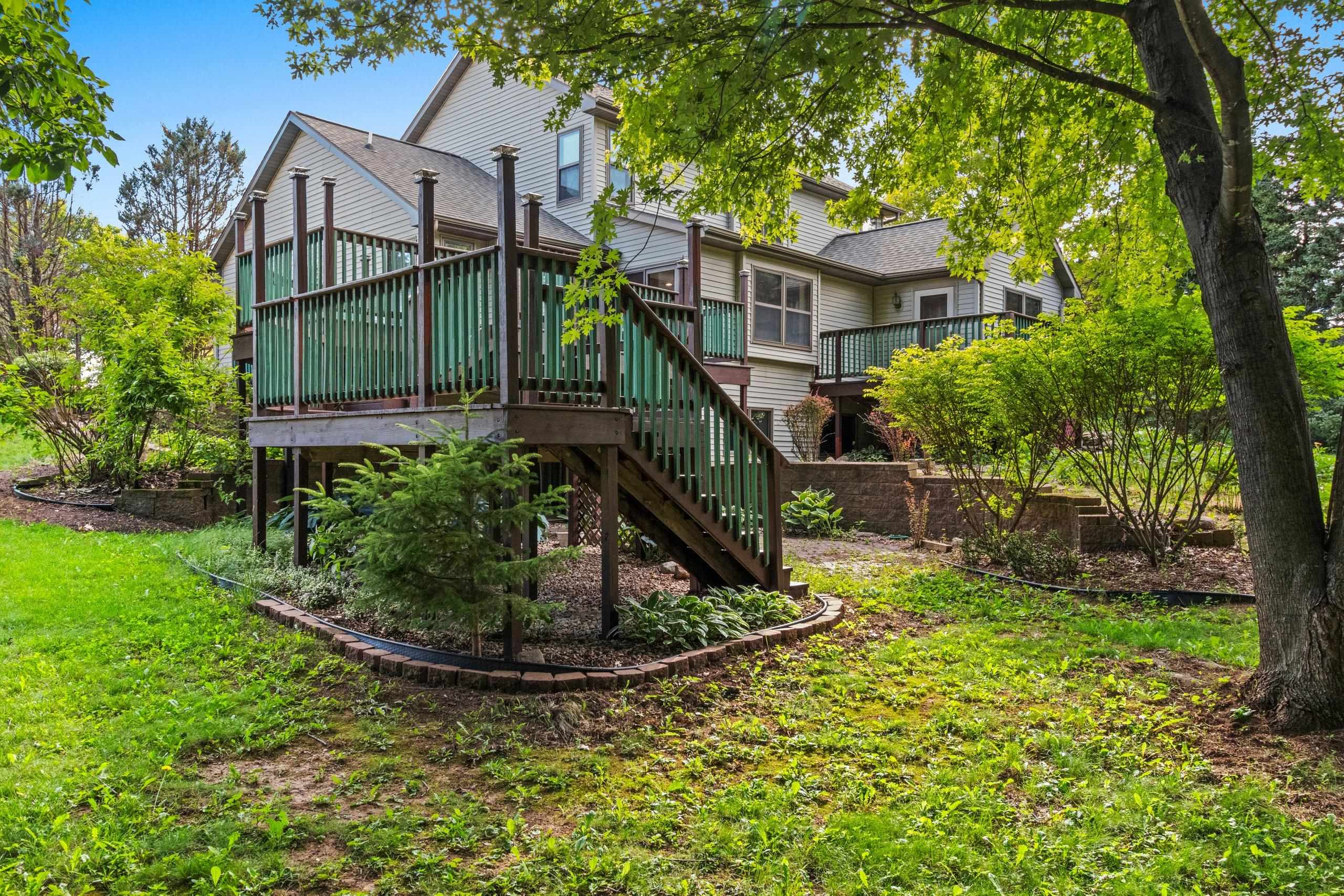 W2342 Valleywood Ln, Appleton, WI 54915