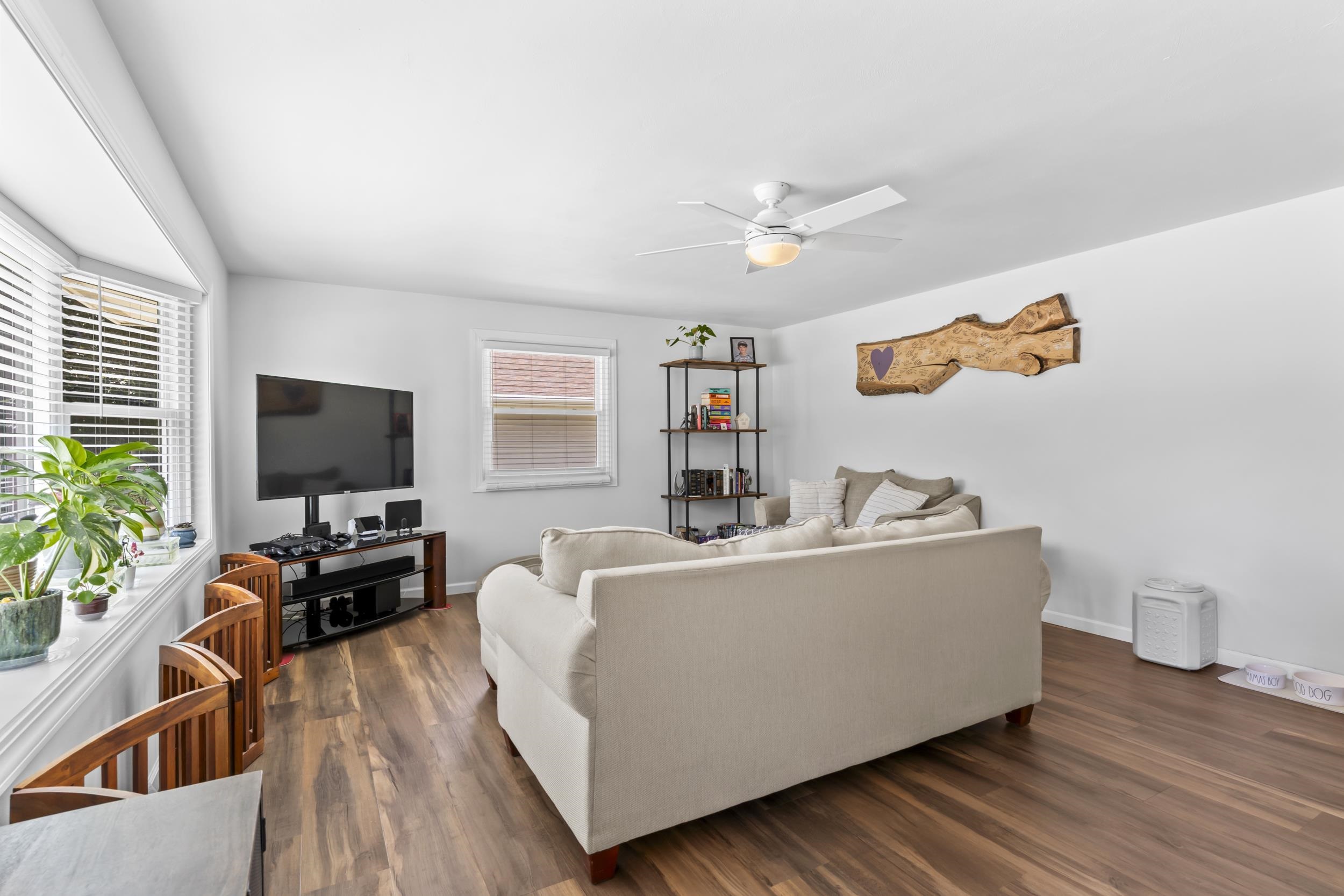 1118 E Park Hills Dr, Appleton, WI 54915