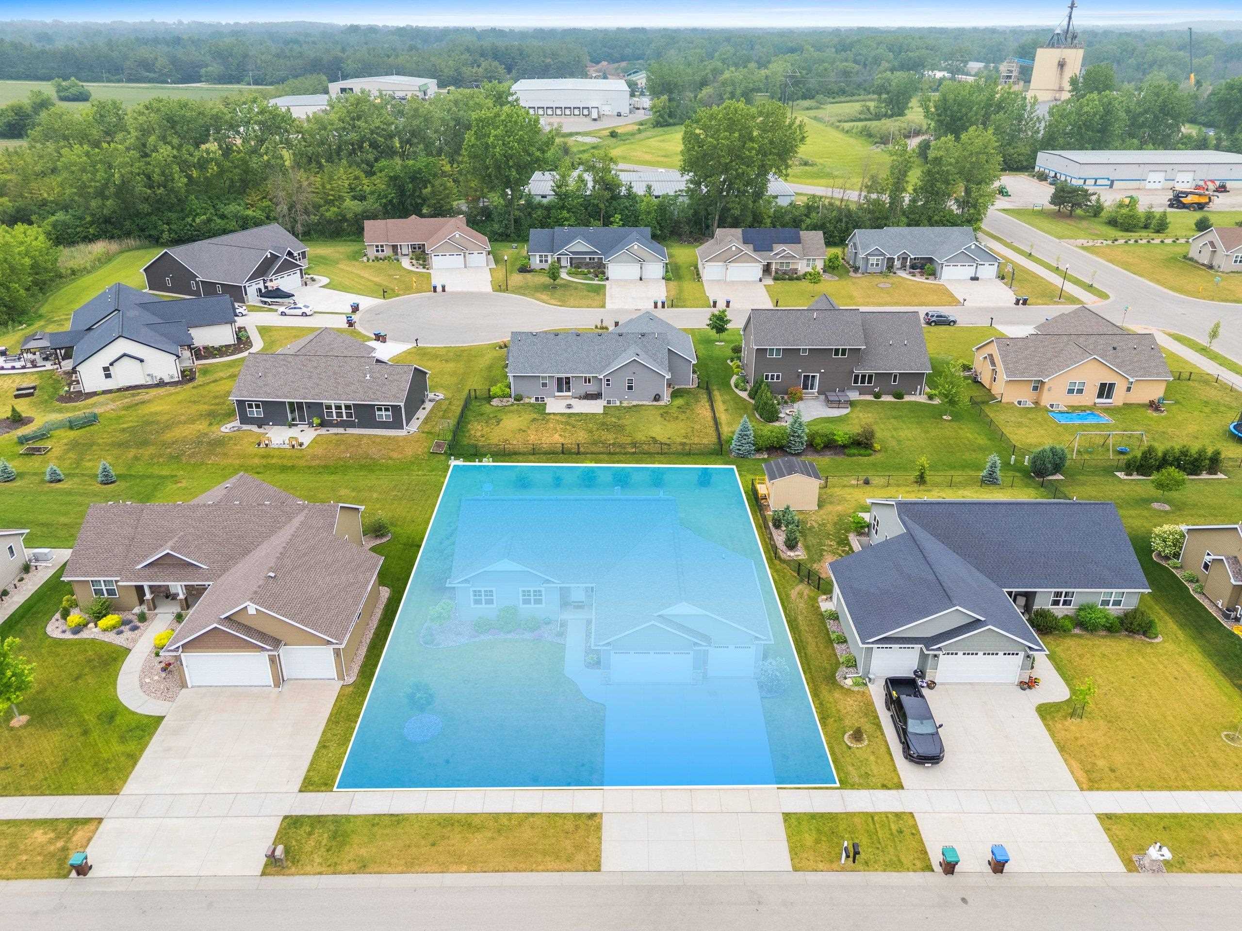 2066 W Heron Ln, Appleton, WI 54913