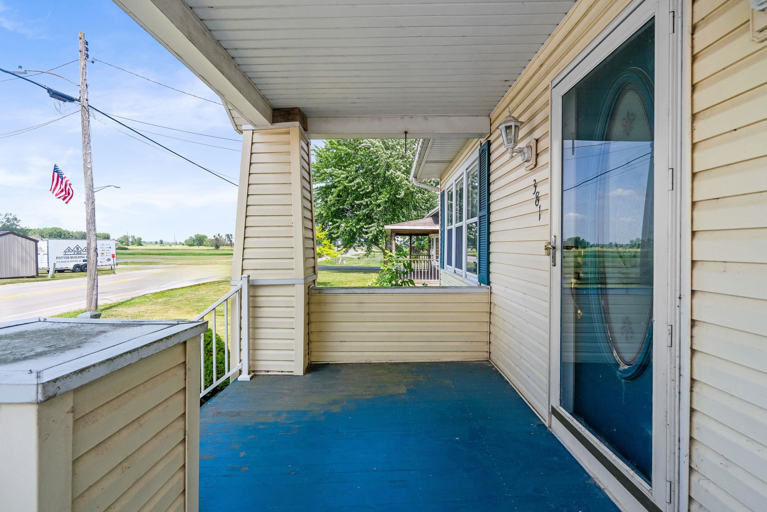 381 Main St, Potter, WI 54160