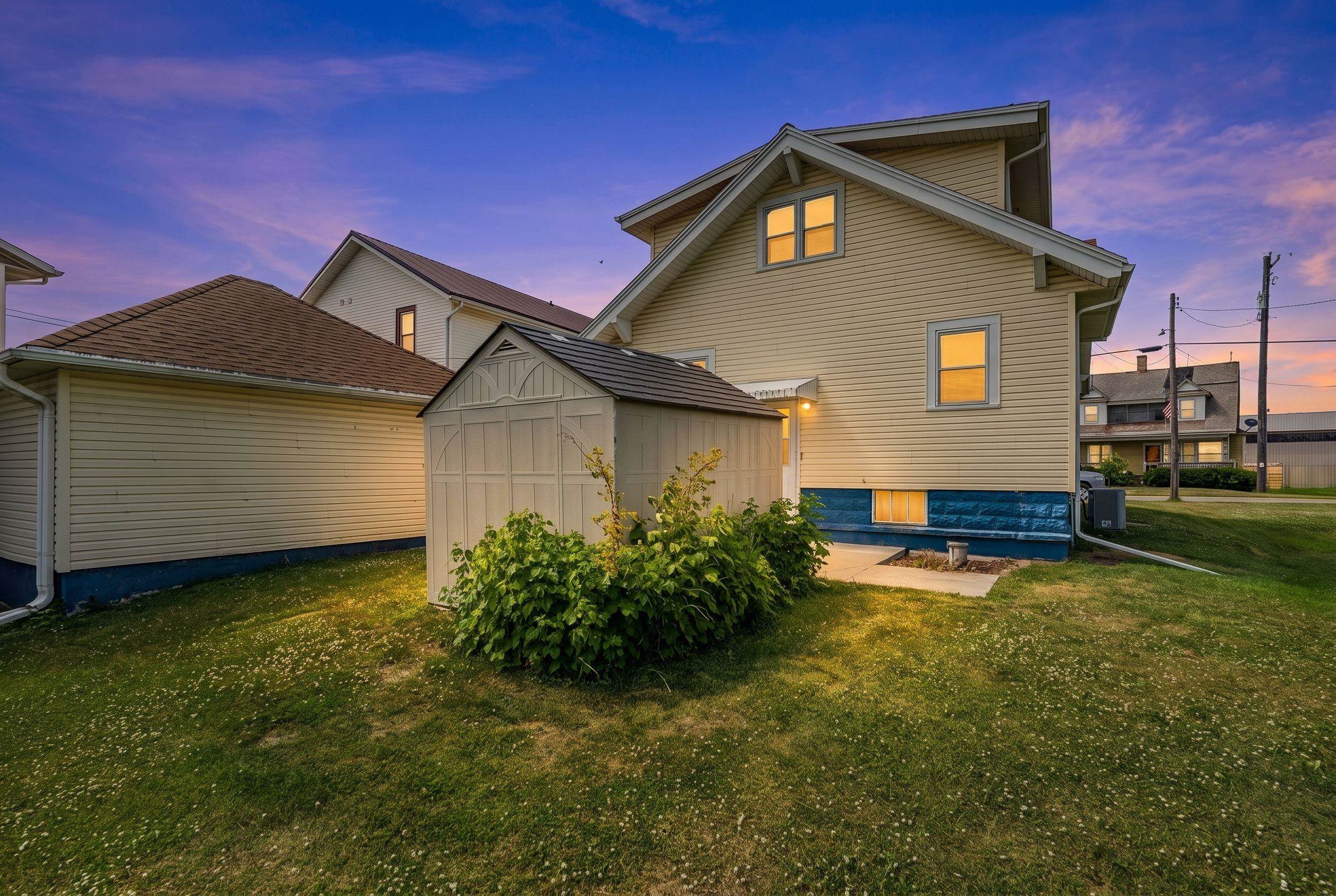 381 Main St, Potter, WI 54160