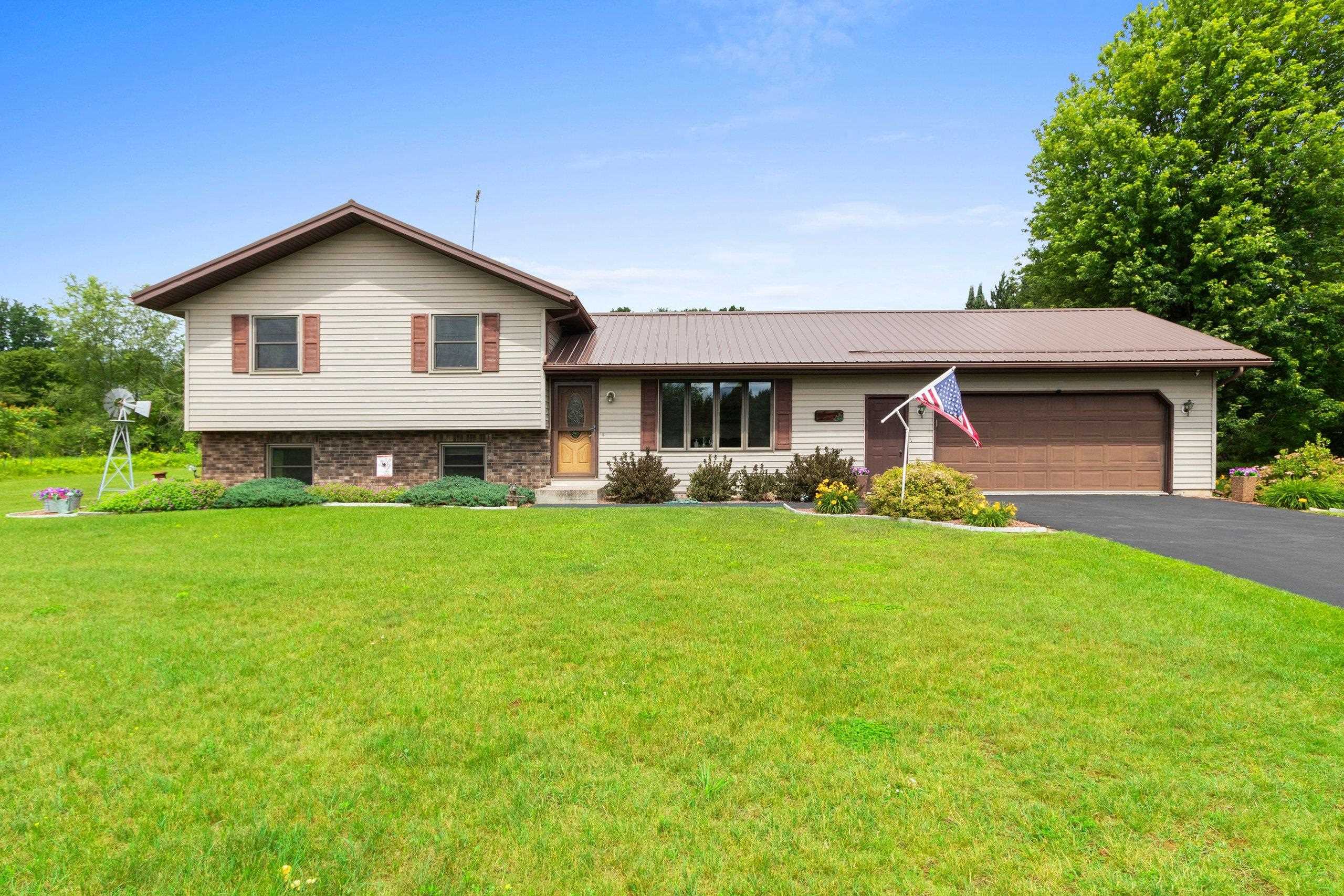 W7264 Belle Plaine Ave, Shawano, WI 54166-0000