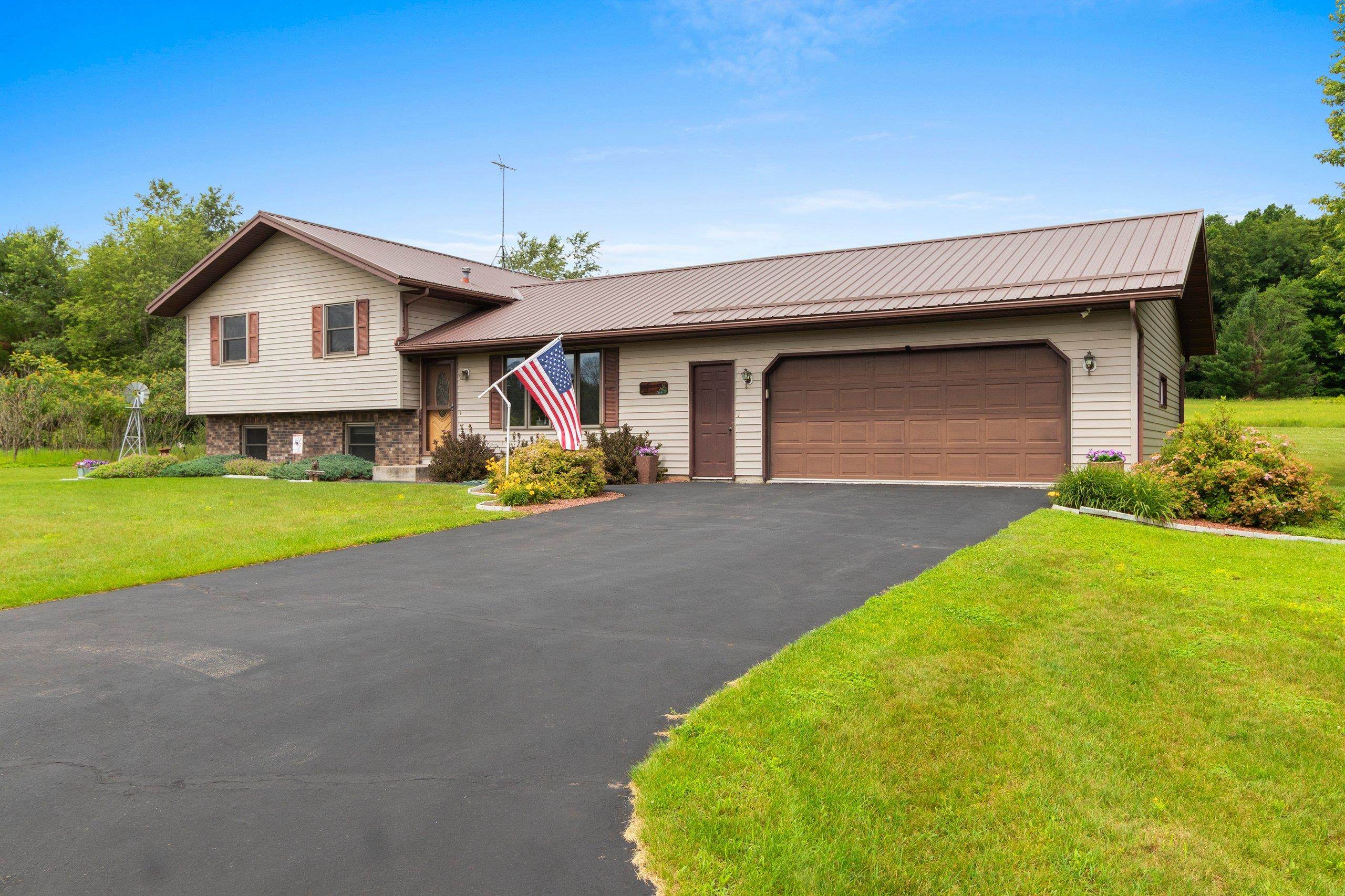 W7264 Belle Plaine Ave, Shawano, WI 54166-0000