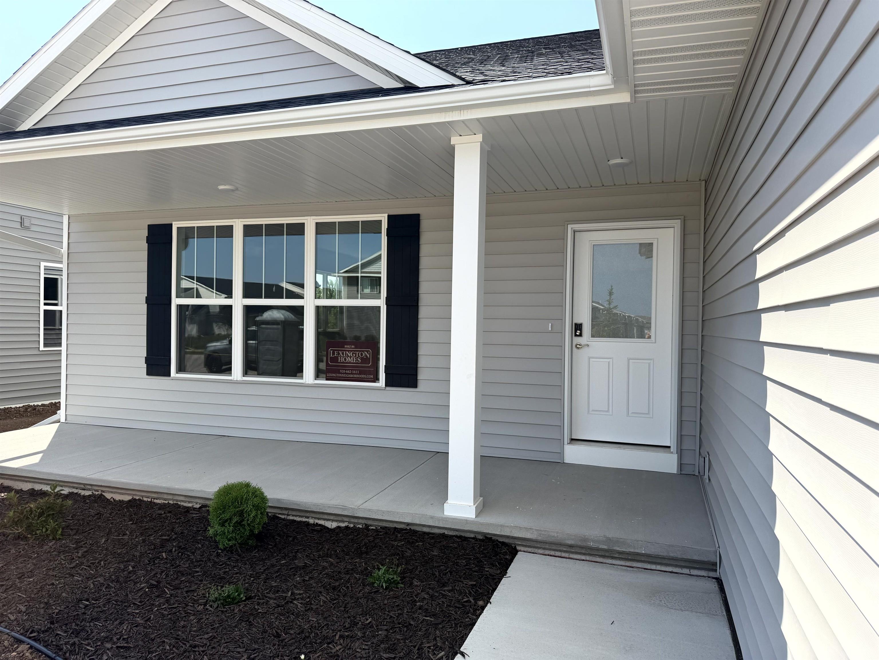 2205 Golden Gate Dr, Appleton, WI 54913