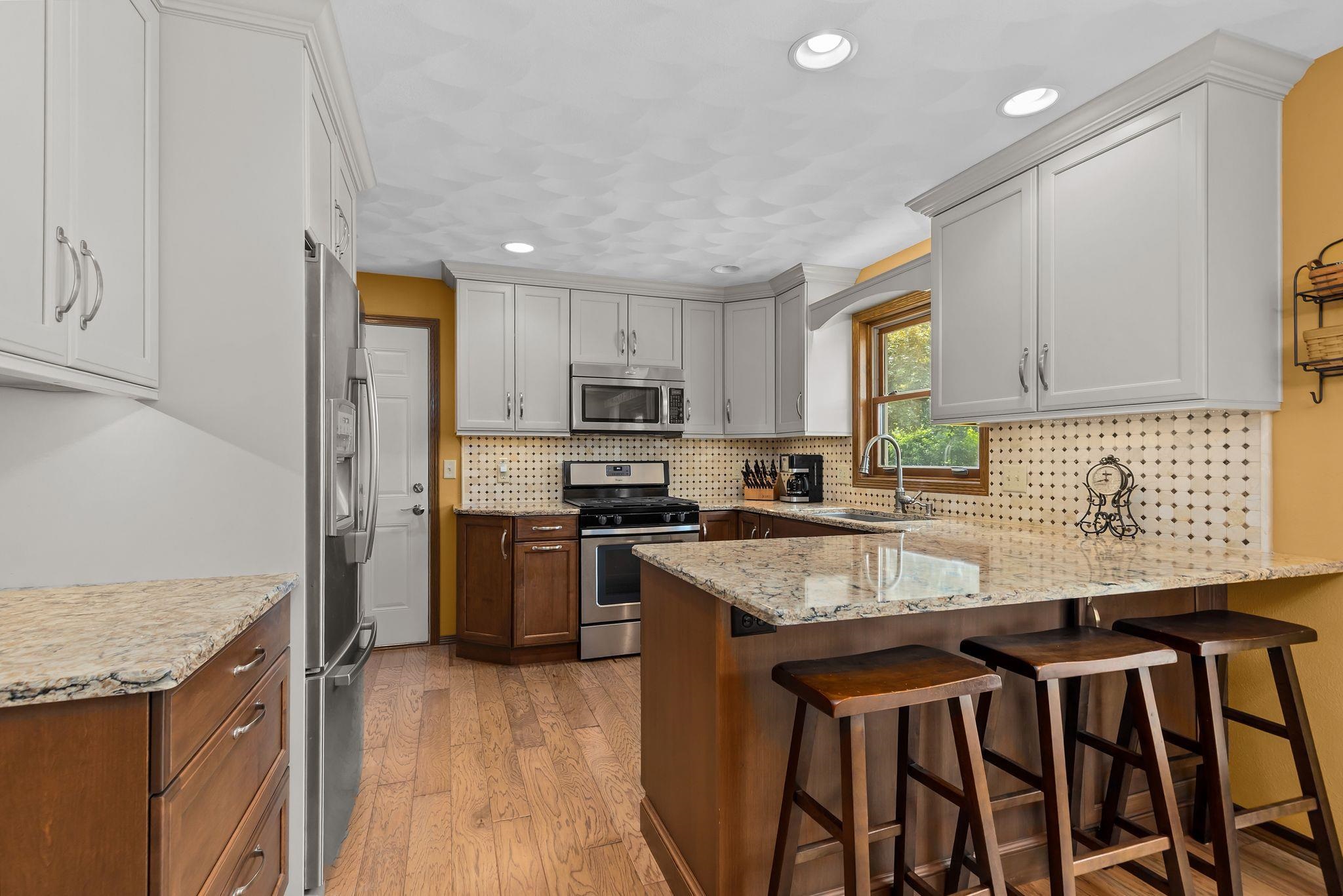 2623 W Sunnyview Cir, Appleton, WI 54914