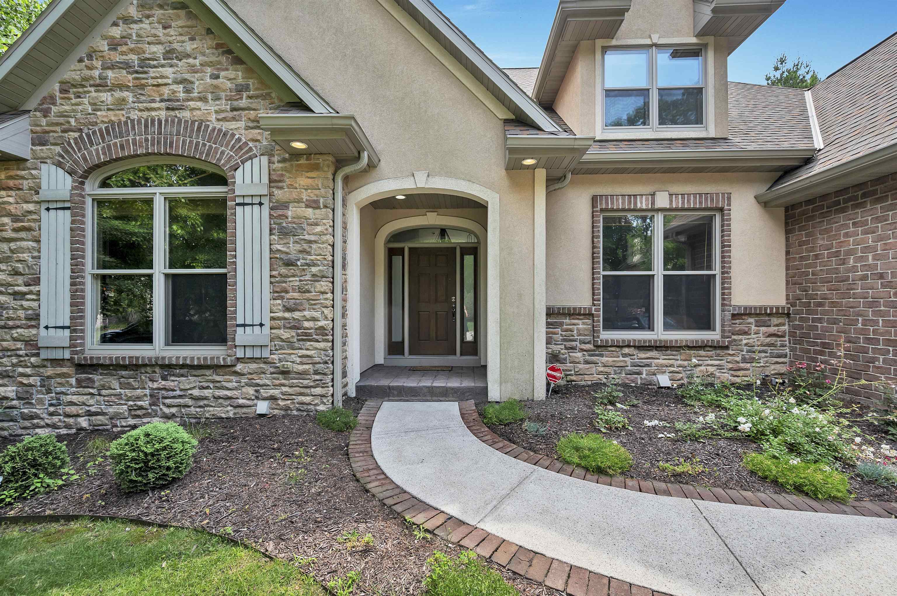 2919 Shelter Creek Ct, Green Bay, WI 54313
