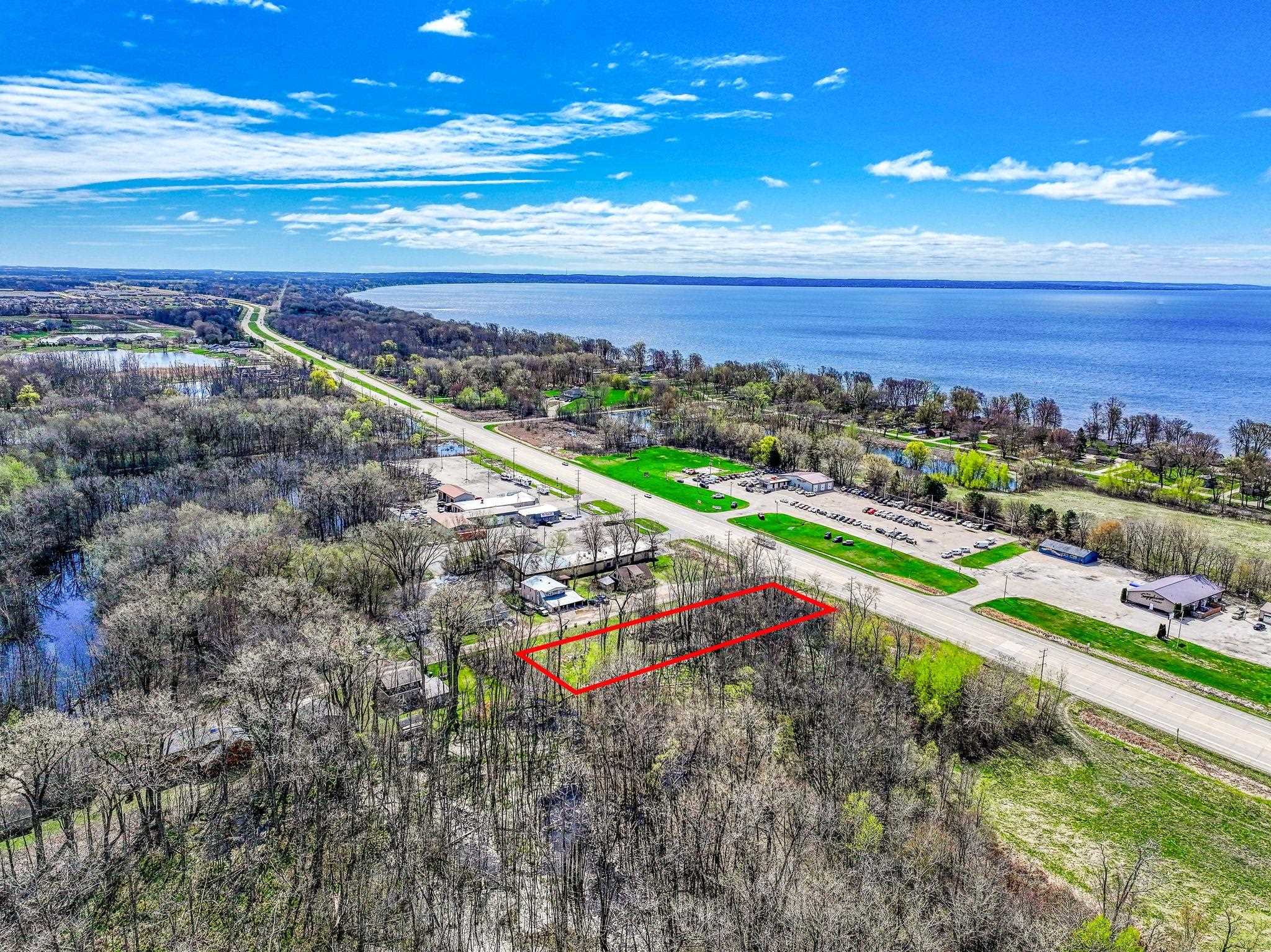 N8811 Hwy 10 & 114, Menasha, WI 54952
