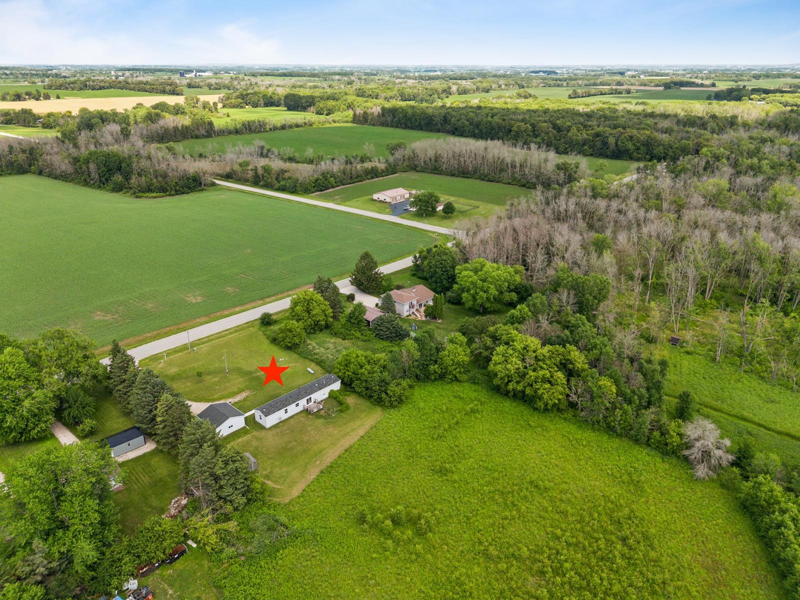 W4543 Faro Springs Rd, Hilbert, WI 54129