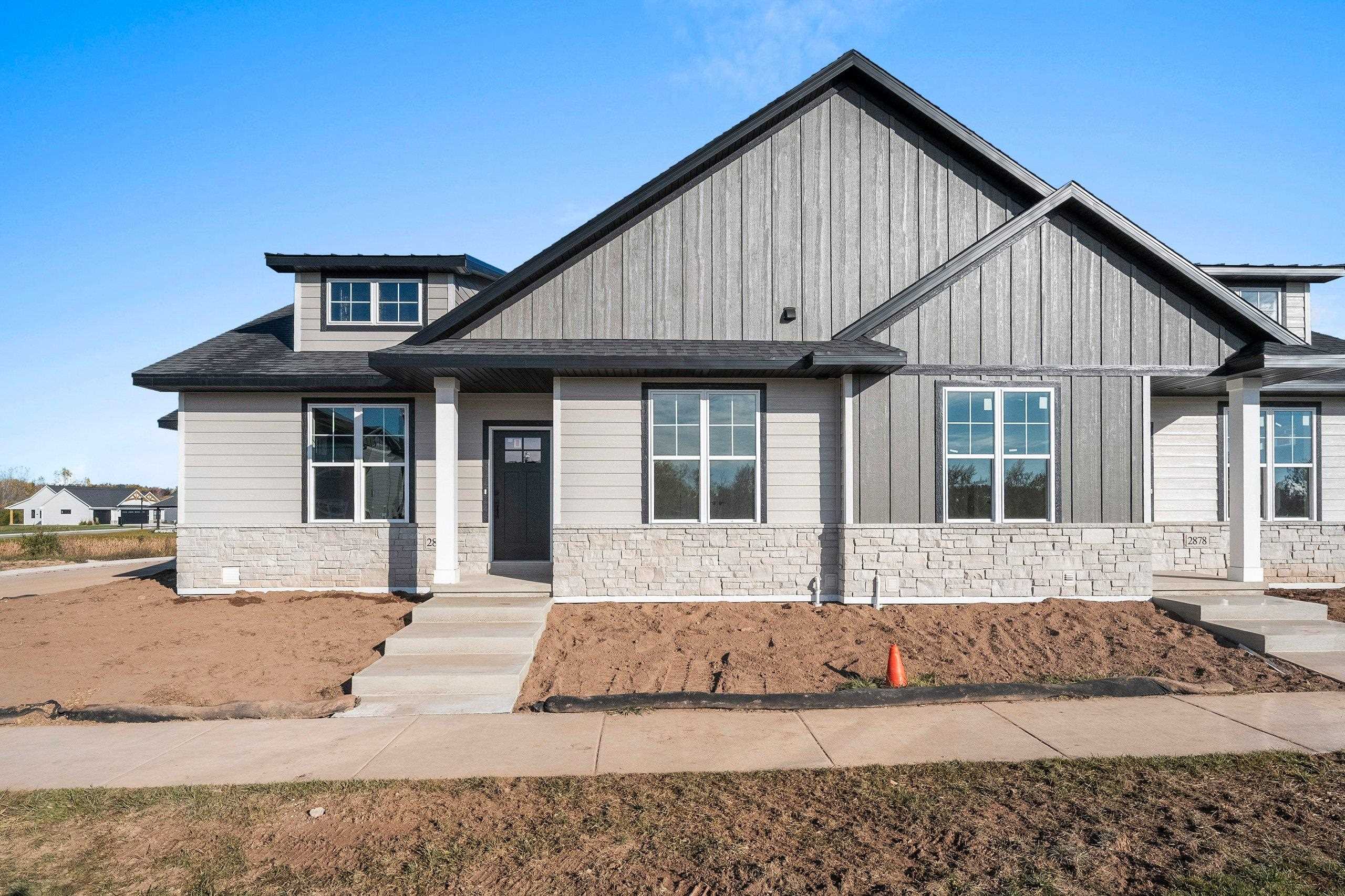 2874 Howard Commons, Howard, WI 54313-9264