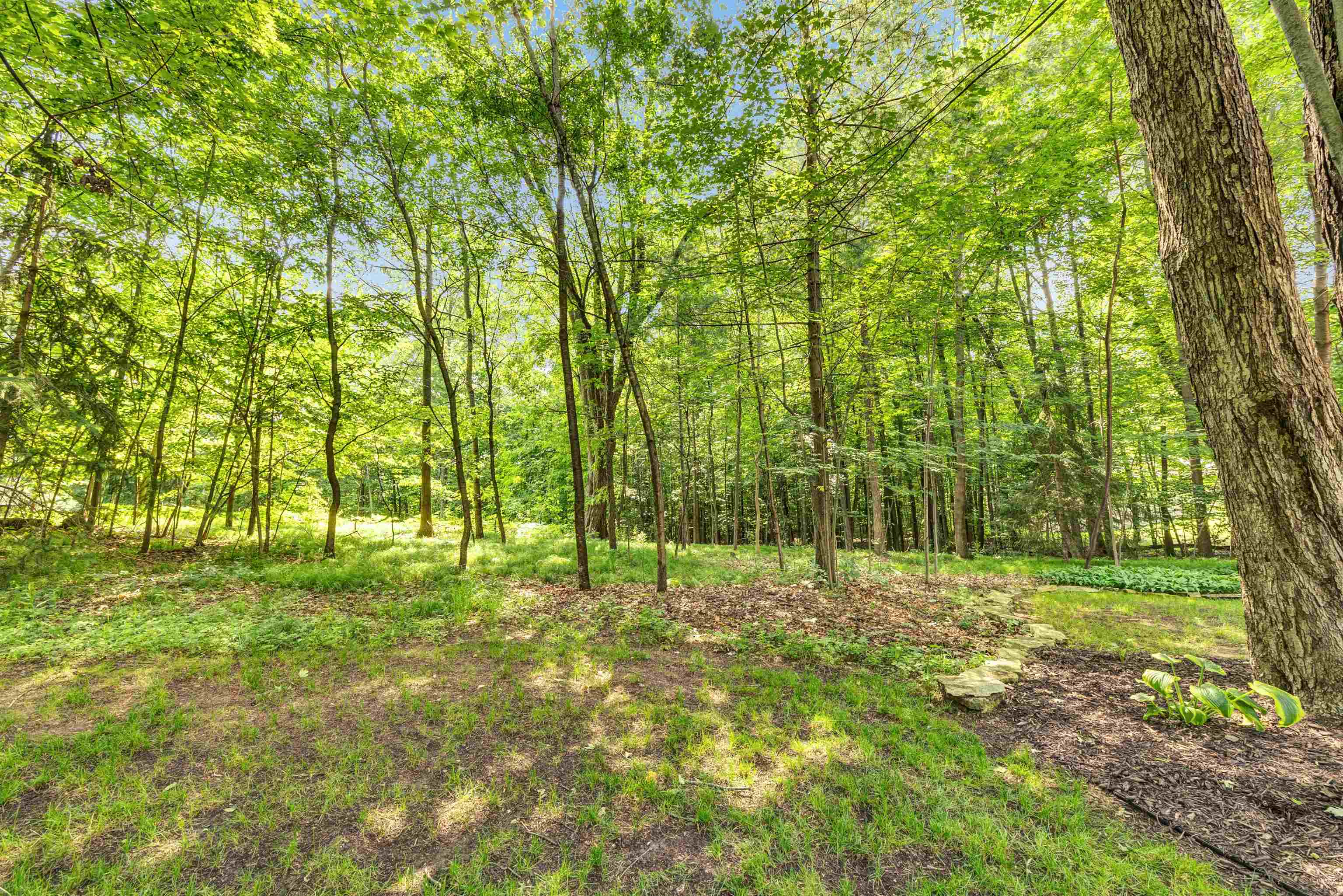 5763 Havenwood Hills Dr, Little Suamico, WI 54141