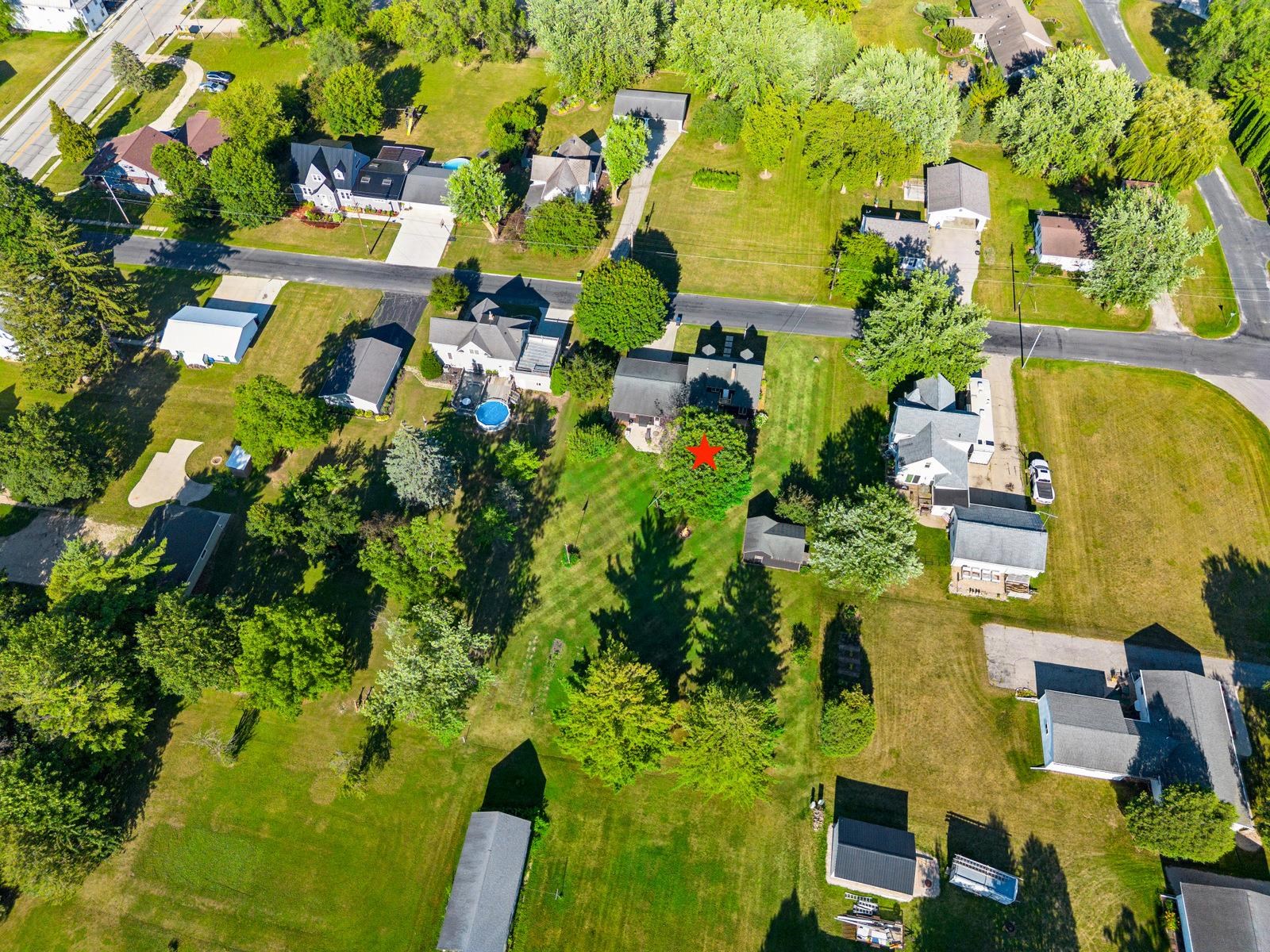 221 Market St, Potter, WI 54160