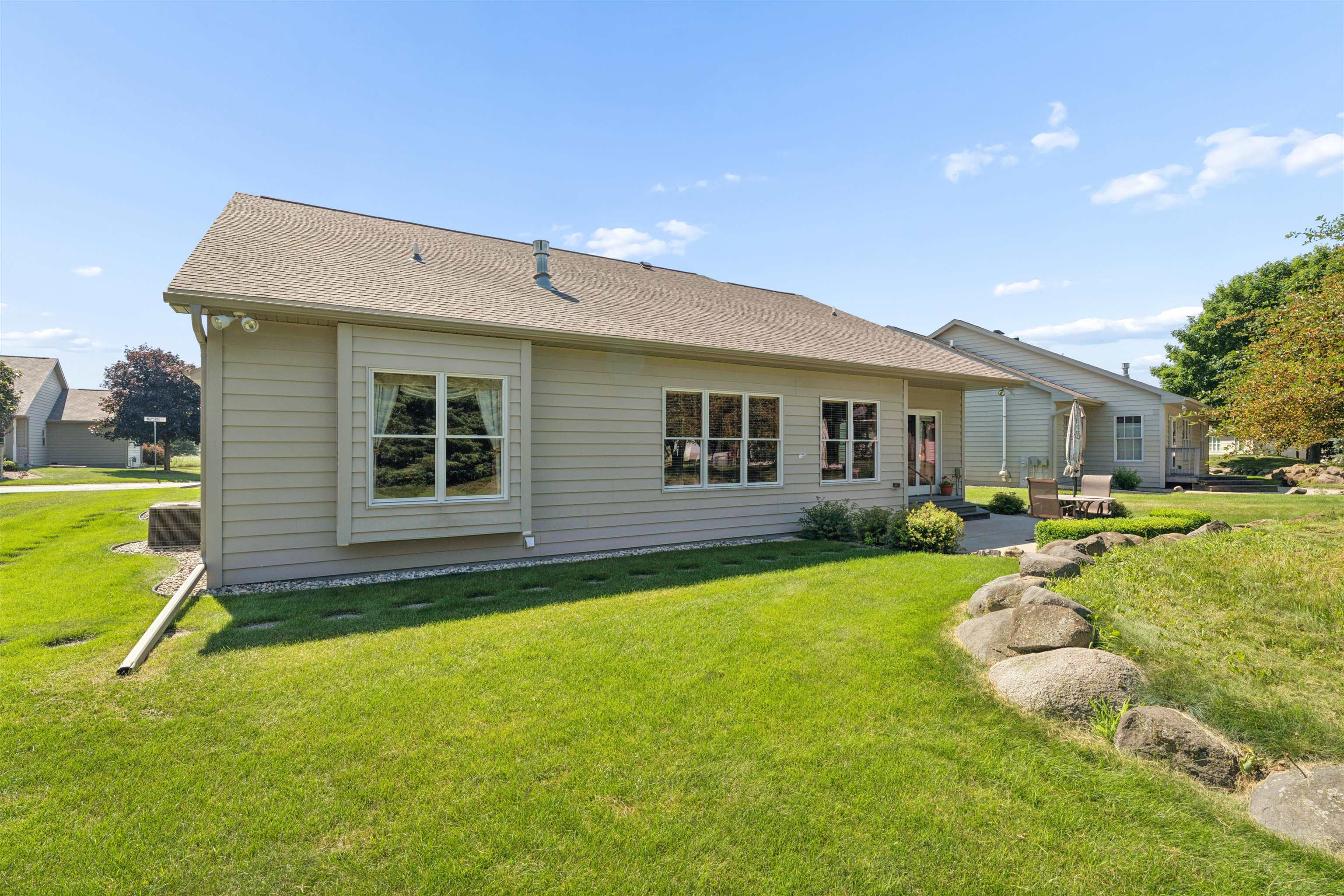 3831 N Wayside Ln, Appleton, WI 54913