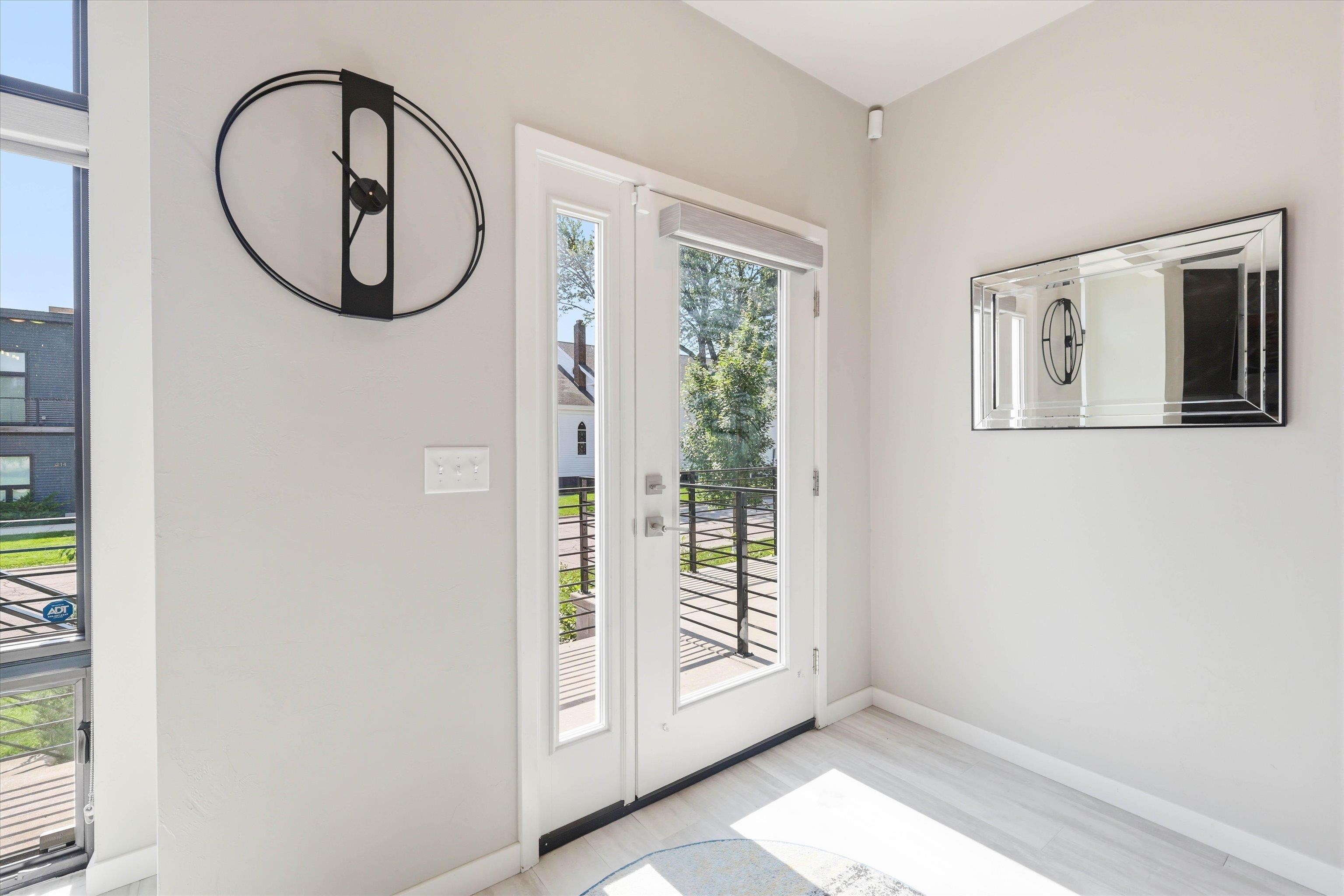 221 N Van Buren St, Green Bay, WI 54301