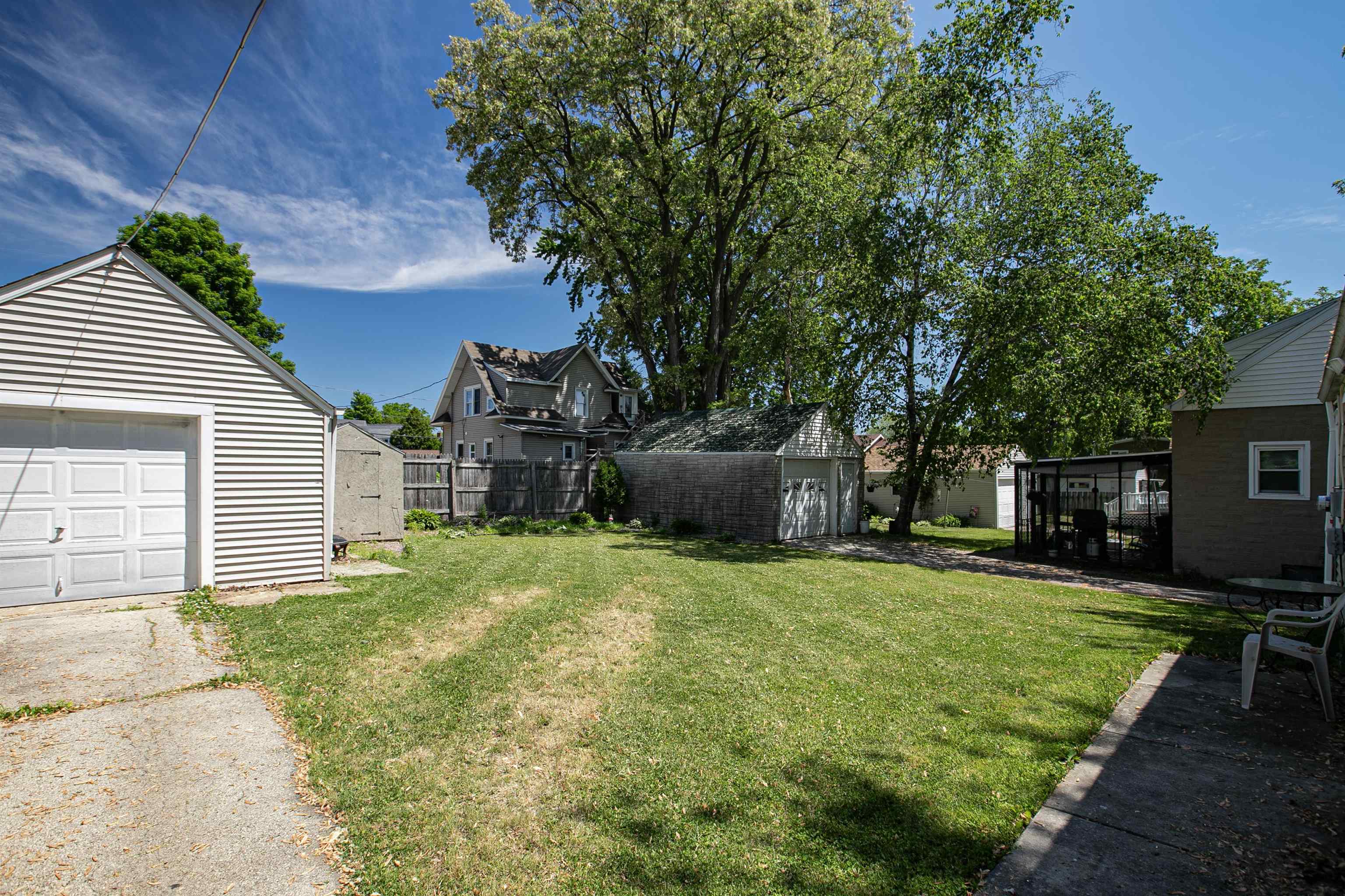 722 Roosevelt St, Menasha, WI 54952