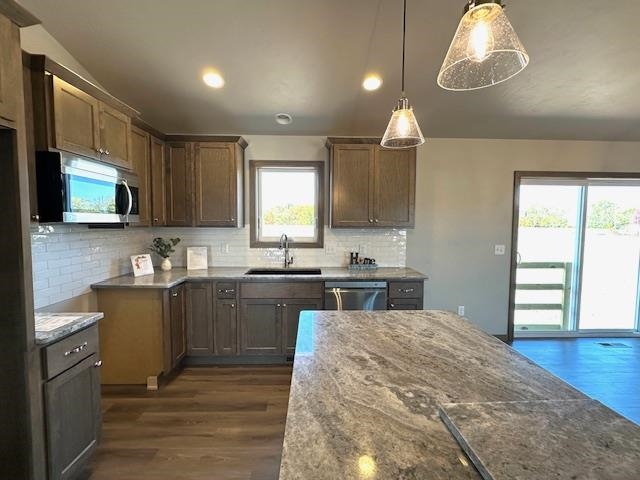 W5049 Blue Heron Cir, Sherwood, WI 54169