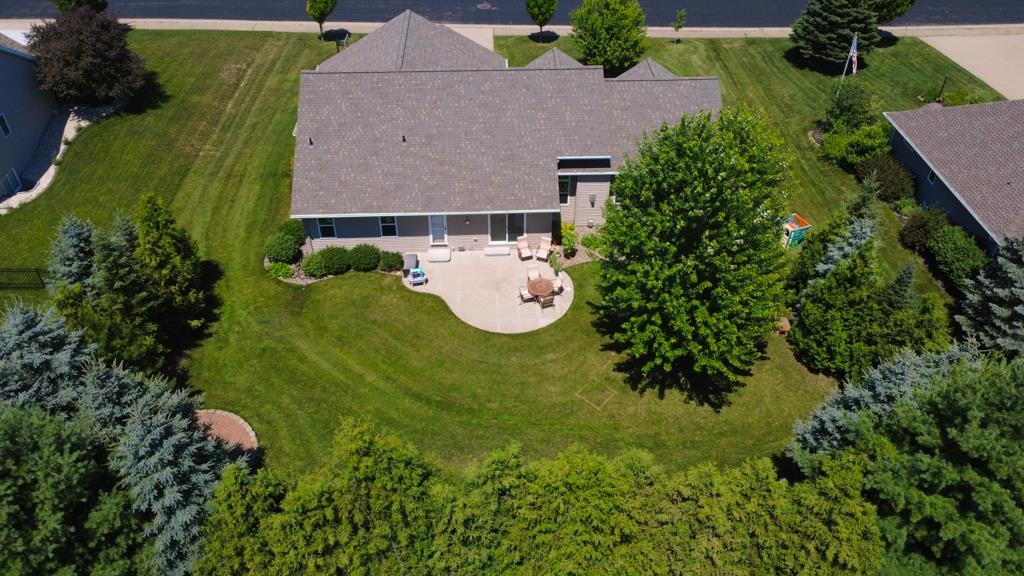 W6953 Rockdale Ln, Greenville, WI 54942
