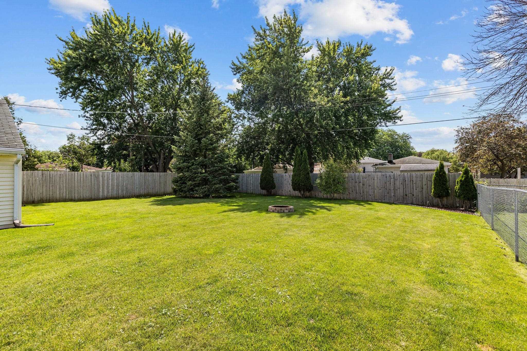 2607 S Fountain Ave, Appleton, WI 54914