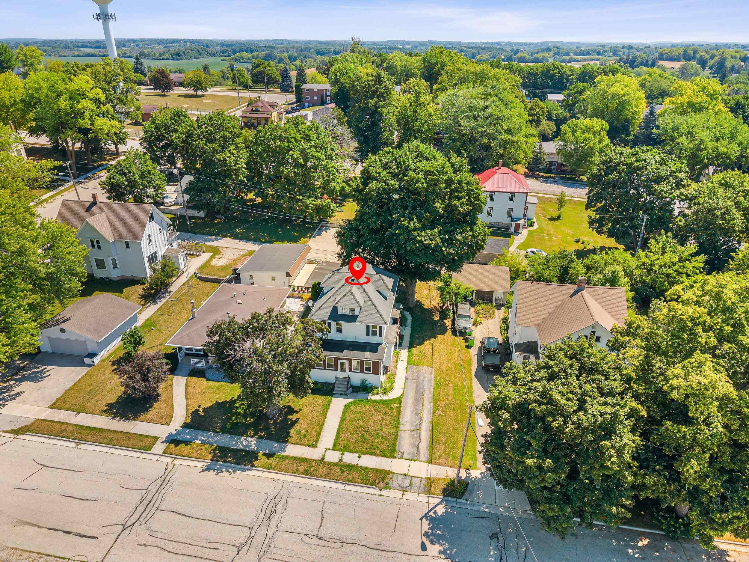 2034 Jefferson St, New Holstein, WI 53061