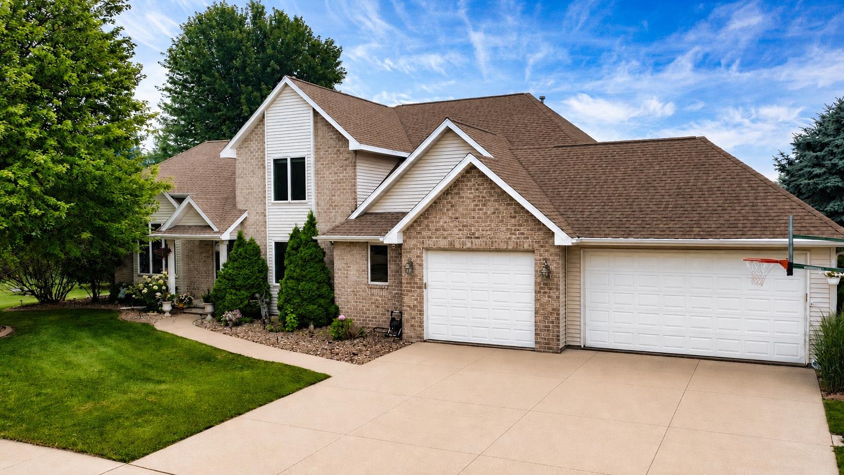 2703 E Corridor Dr, Appleton, WI 54913