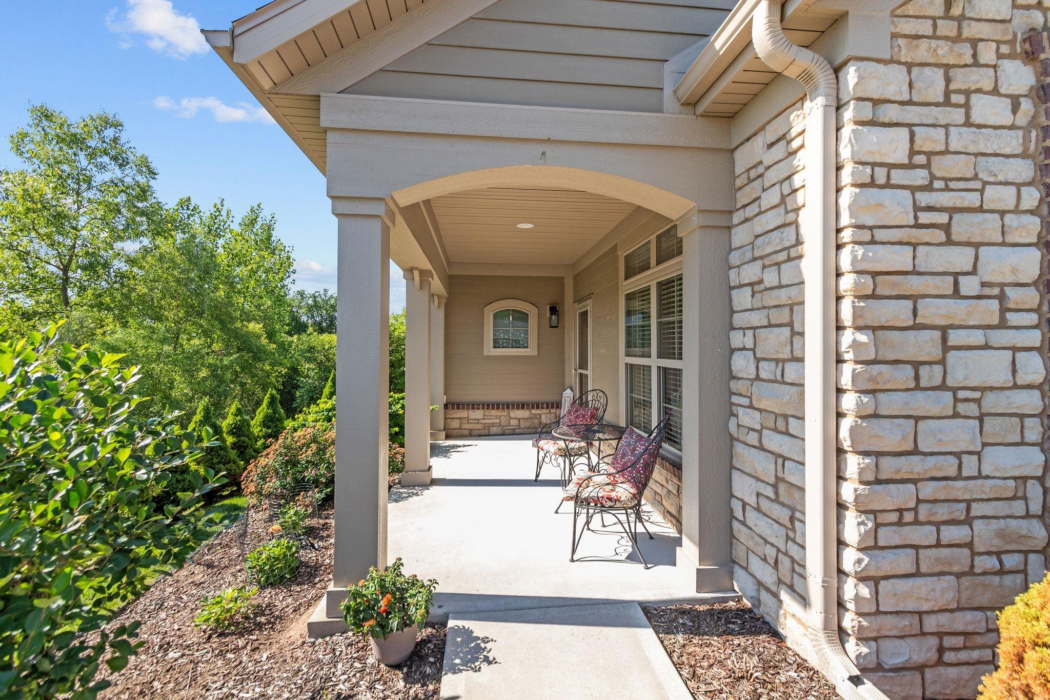 2379 E Glenhurst Ln, Appleton, WI 54913