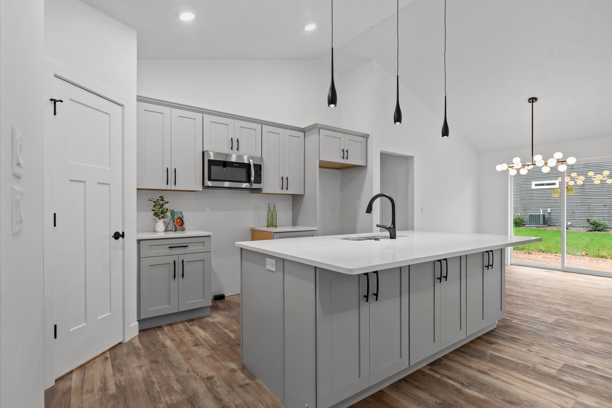 1005 Lotus Trl, Menasha, WI 54952