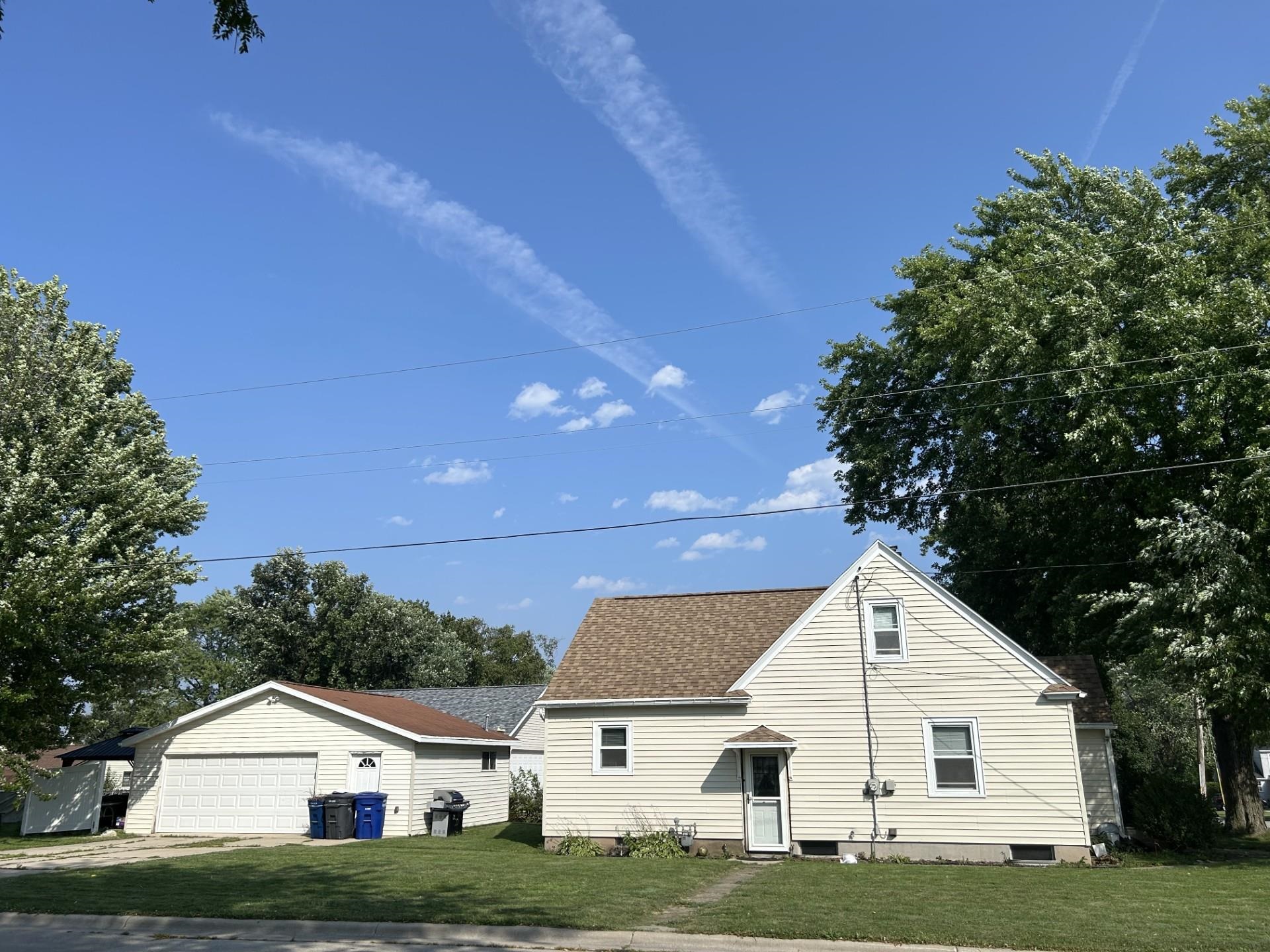 143 Dauphin St, Green Bay, WI 54301