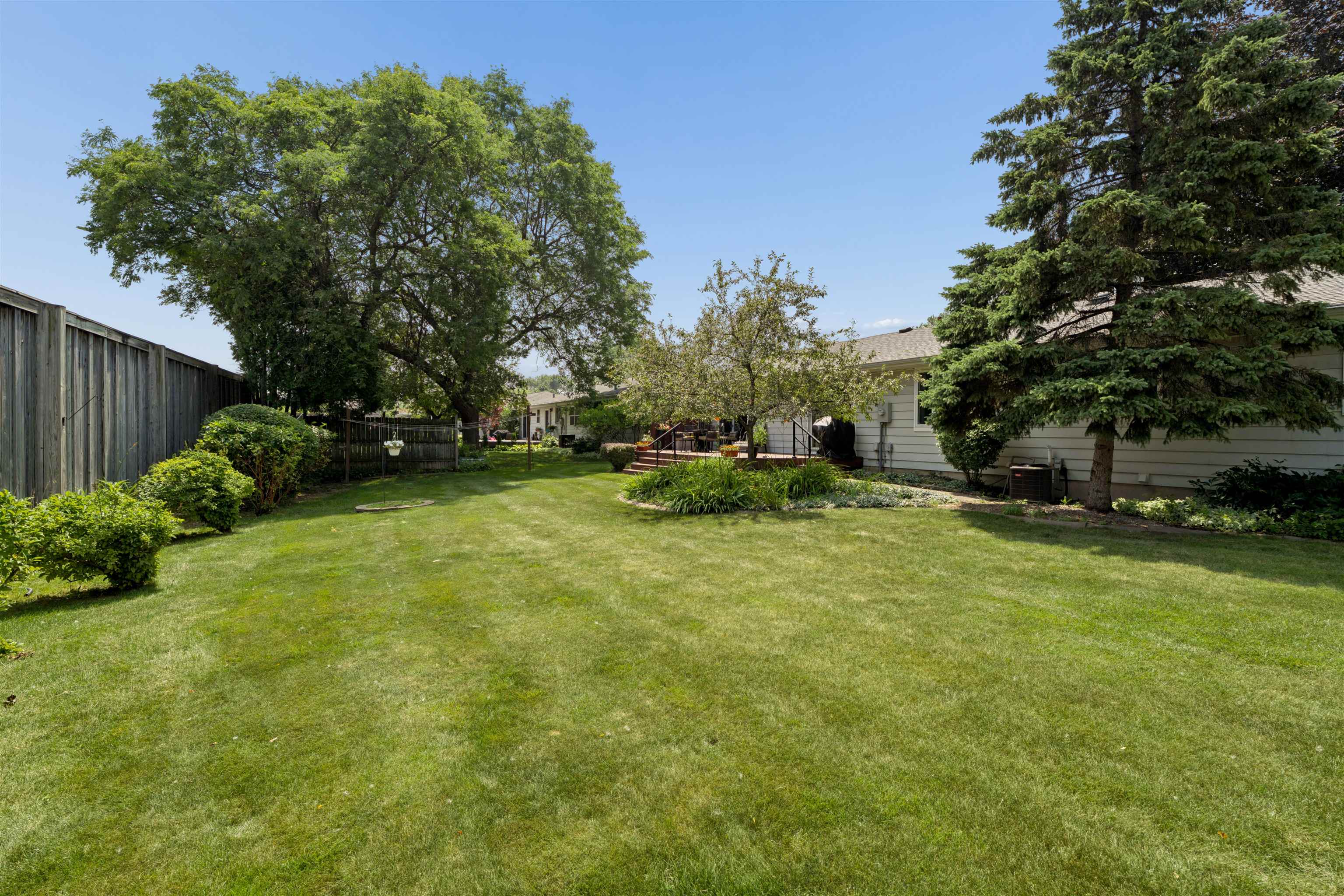 1300 N Bay Ridge Rd, Appleton, WI 54915