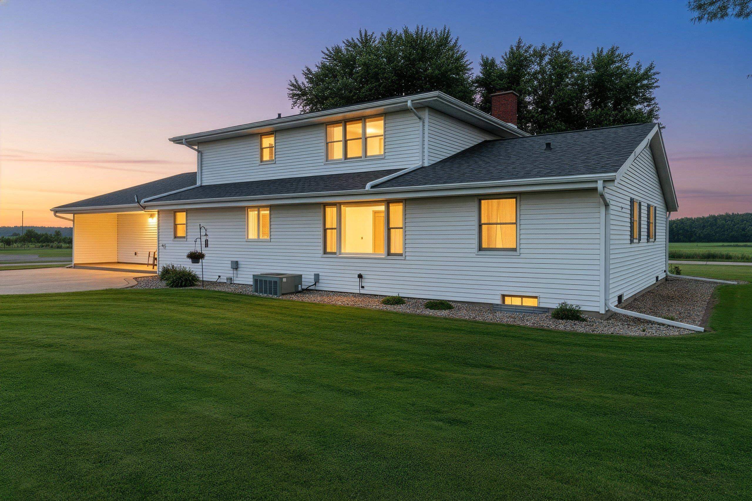N4341 Mc Cabe Rd, Kaukauna, WI 54130
