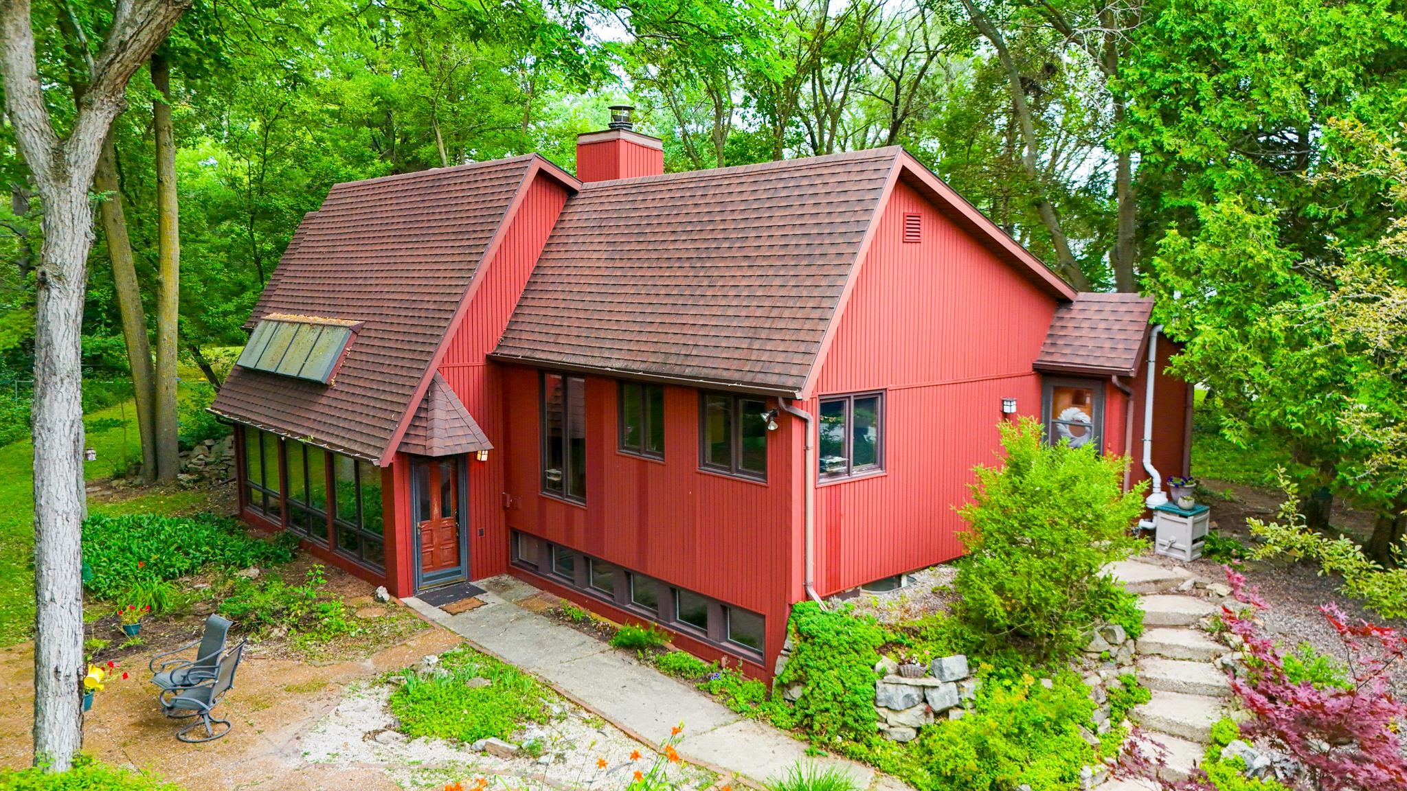 N5976 Lambie Rd, De Pere, WI 54115