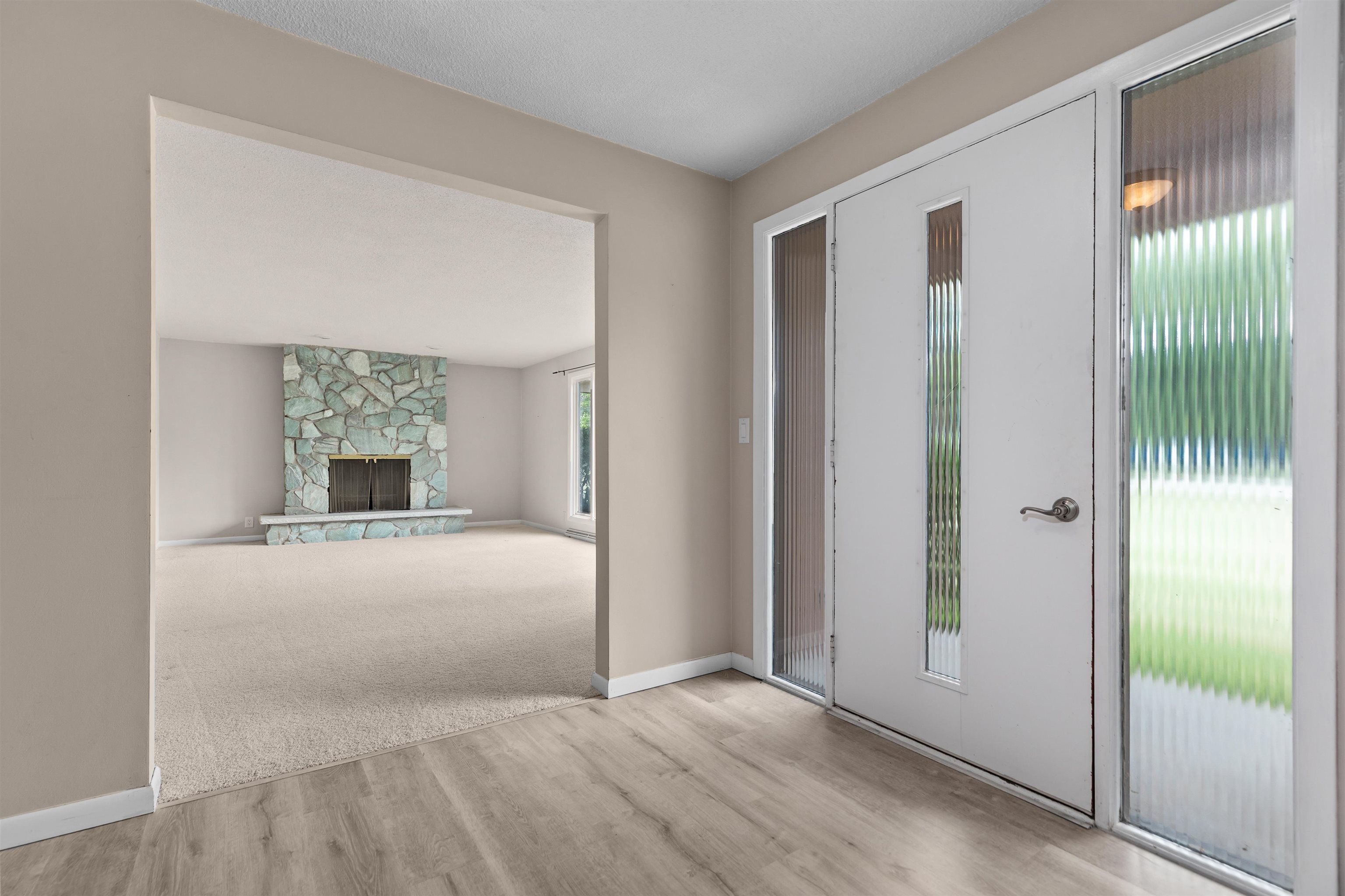 W6425 Lakeview Ct, Menasha, WI 54952-9707