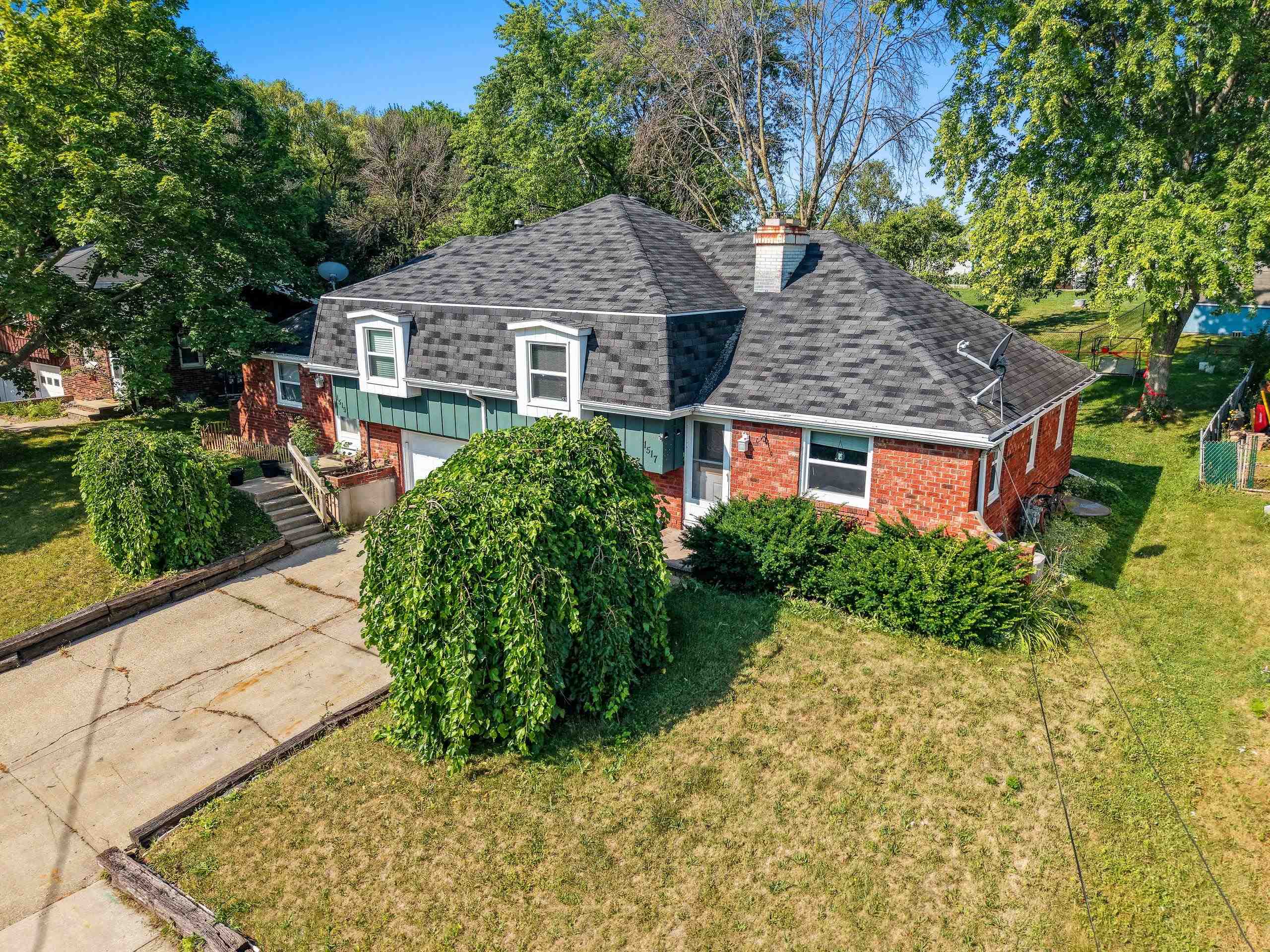 1519 Hillcrest Dr, Kaukauna, WI 54130
