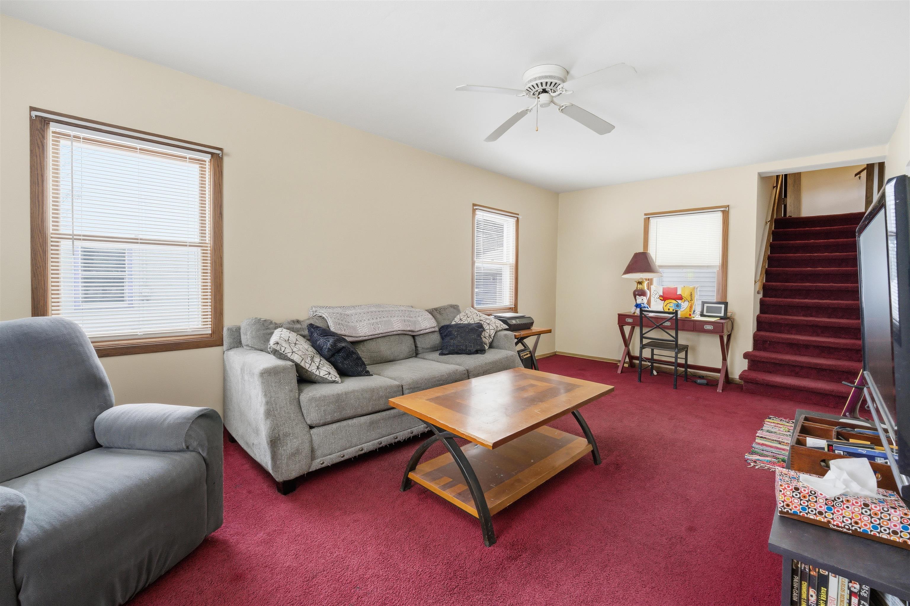 1928 S Lawe St, Appleton, WI 54915