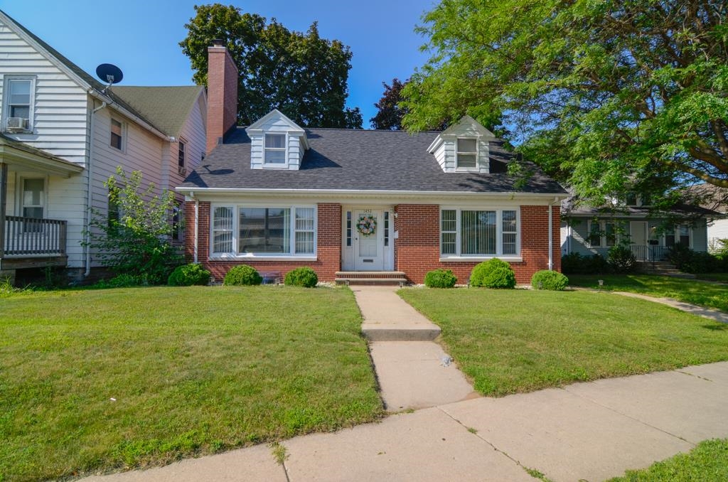 1452 University Ave, Green Bay, WI 54302