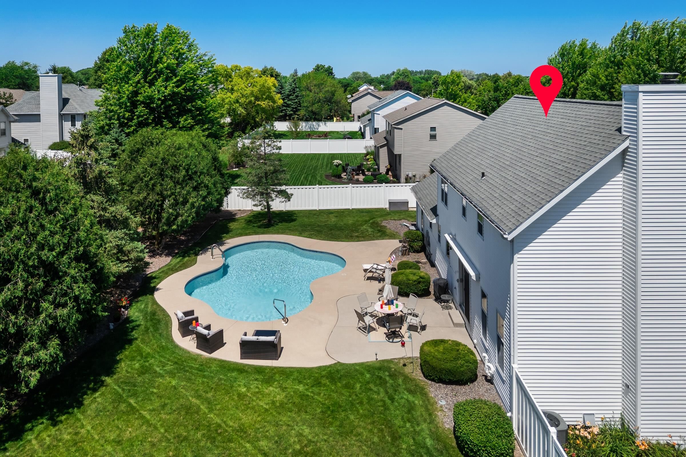 202 Brule Rd, De Pere, WI 54115