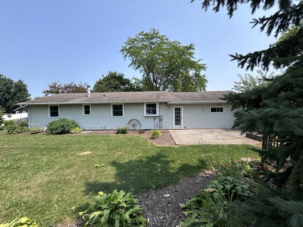 220 Short St, Wrightstown, WI 54180