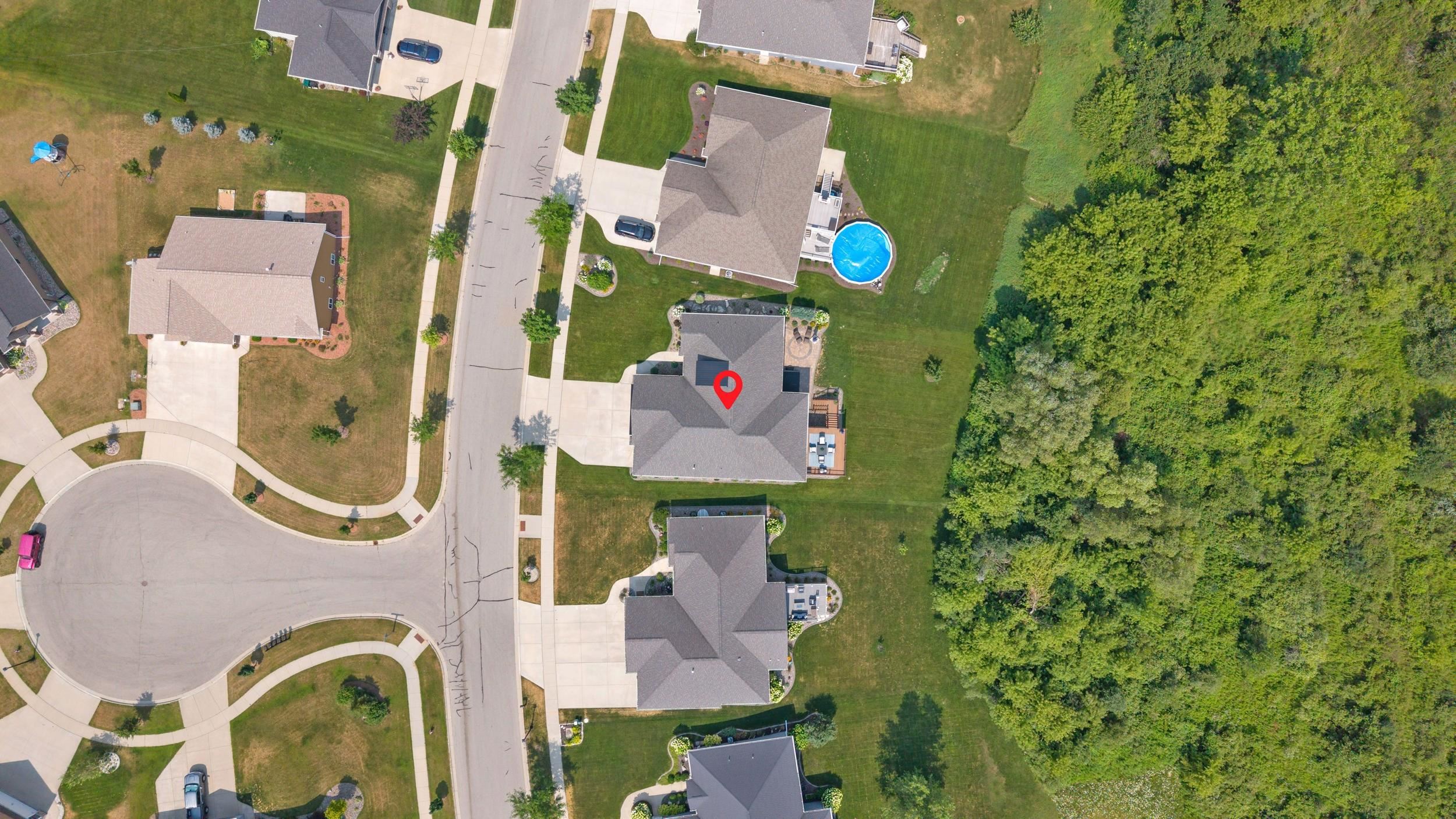 1638 Steiner Ln, Green Bay, WI 54313