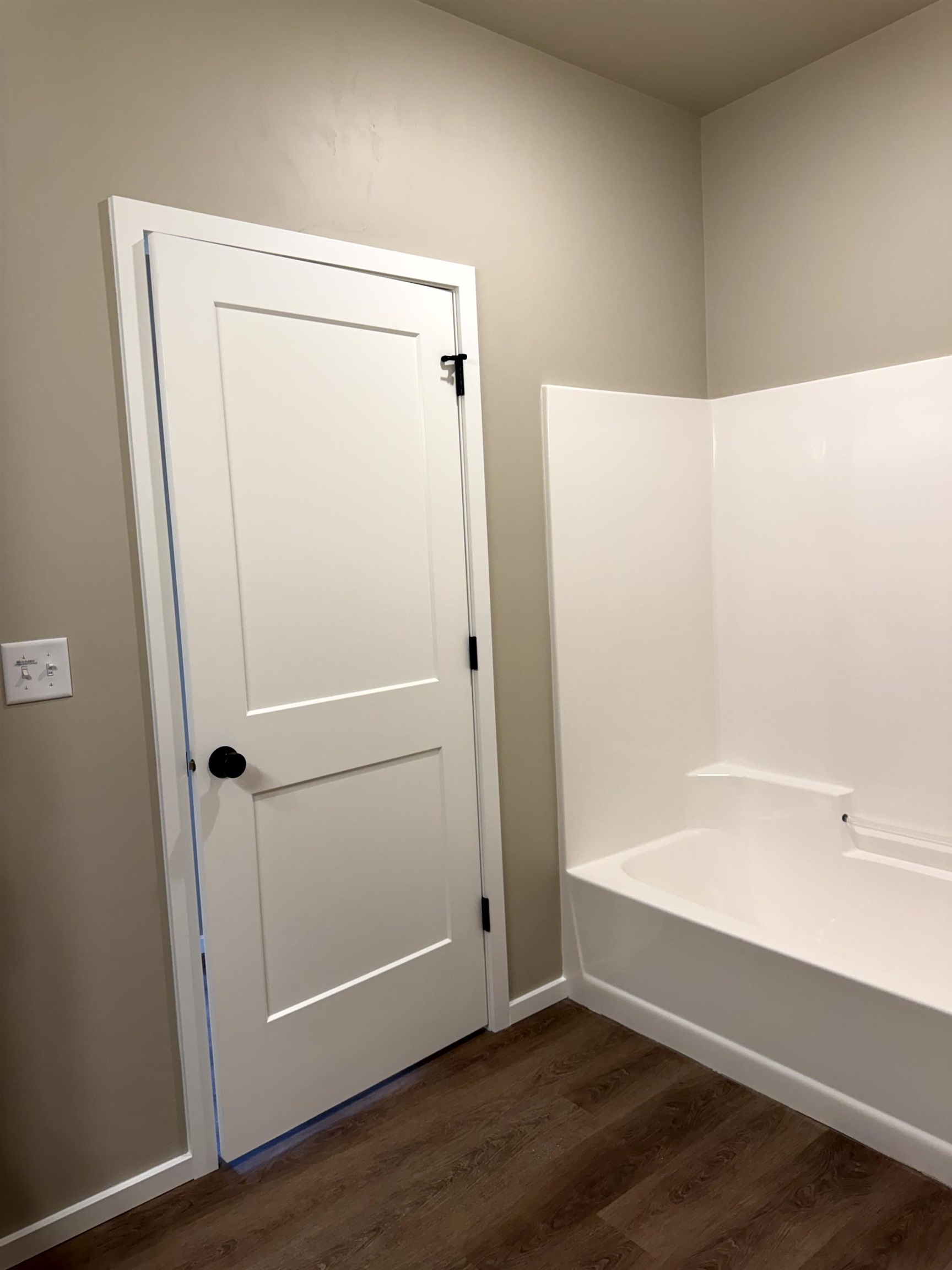 2211 Golden Gate Dr, Appleton, WI 54913