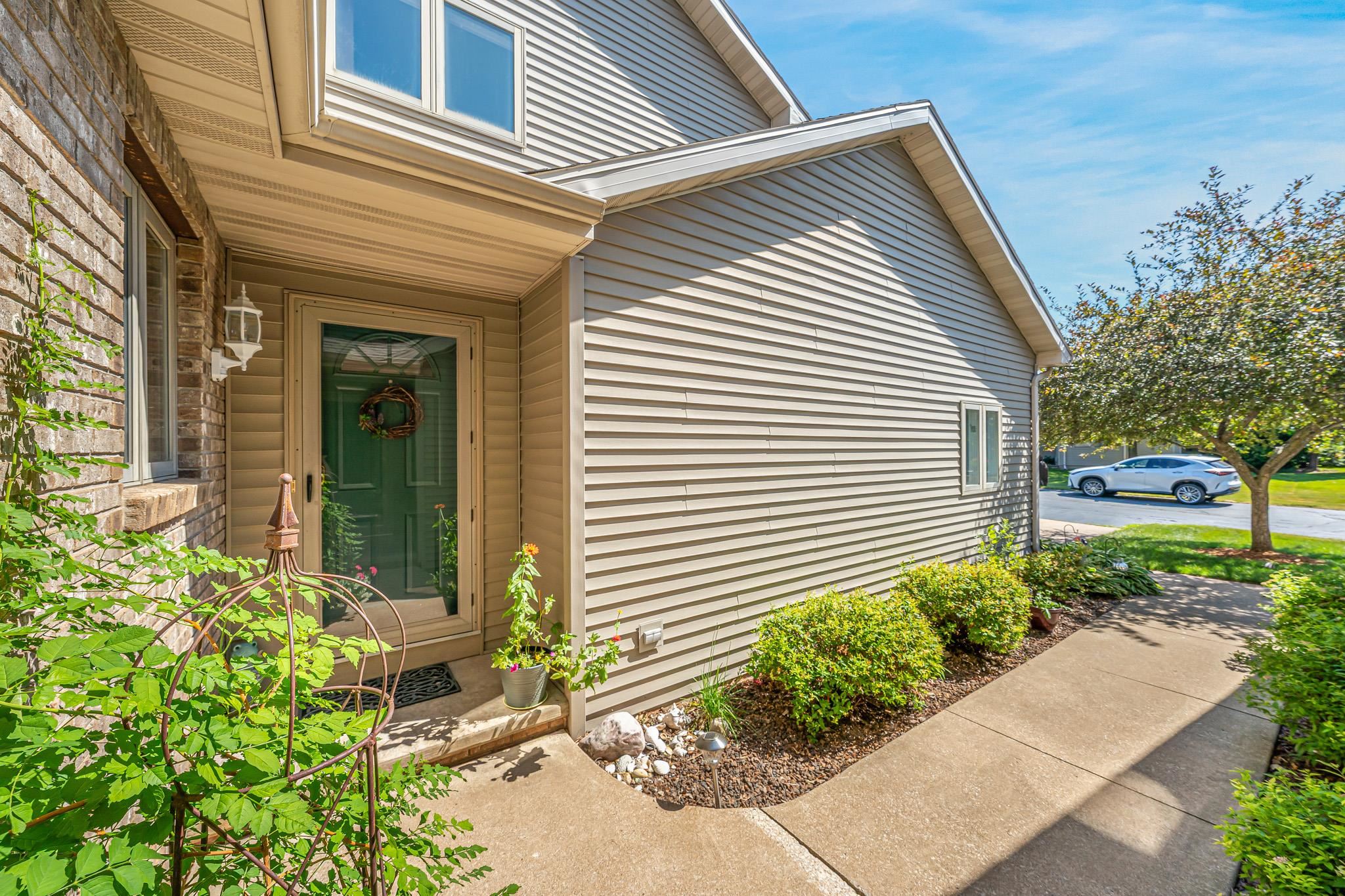 1709 E Midway Rd #A-5, Appleton, WI 54915