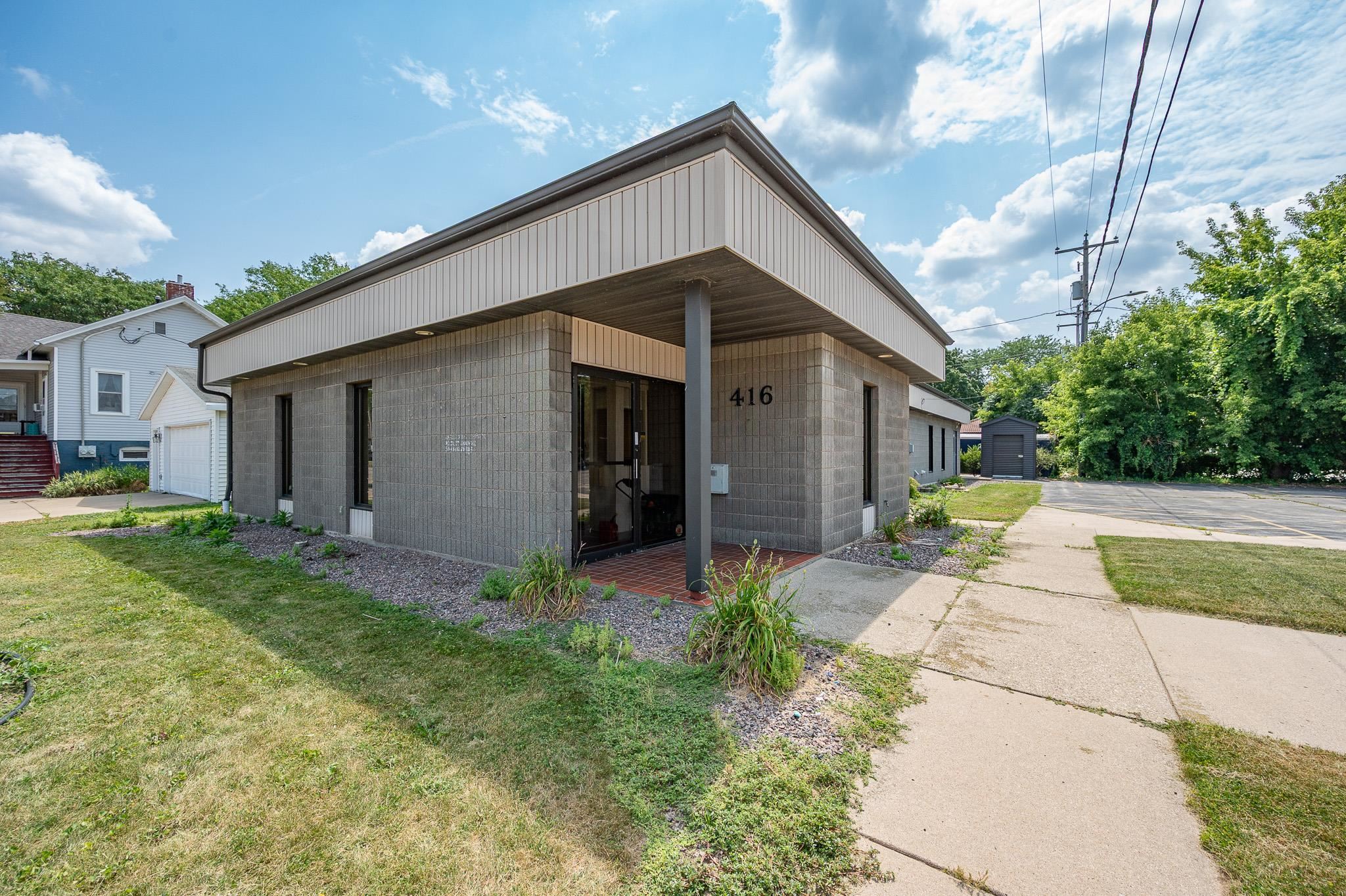 416 Crooks St, Green Bay, WI 54301