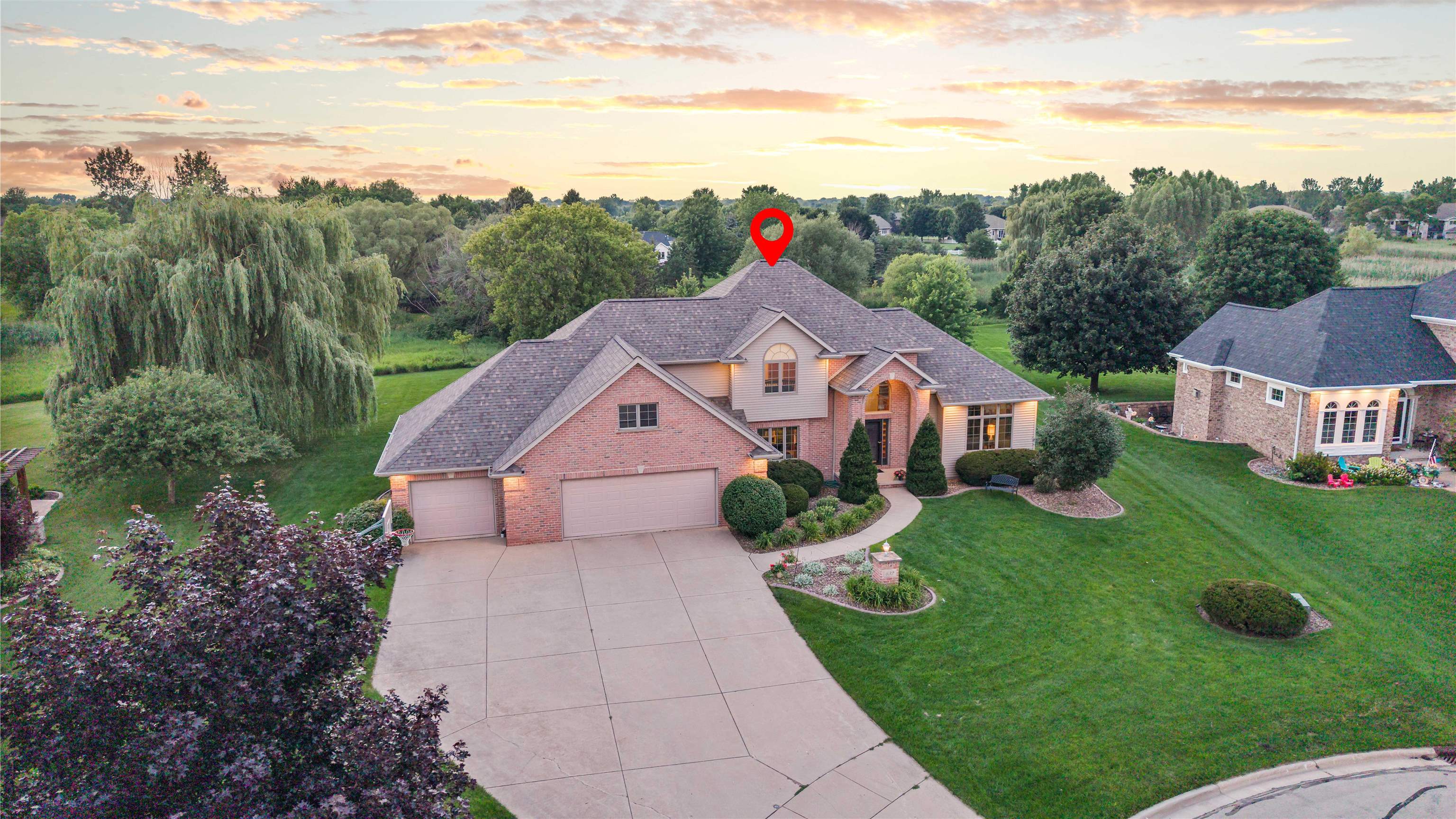 632 Broken Covey Ct, De Pere, WI 54115
