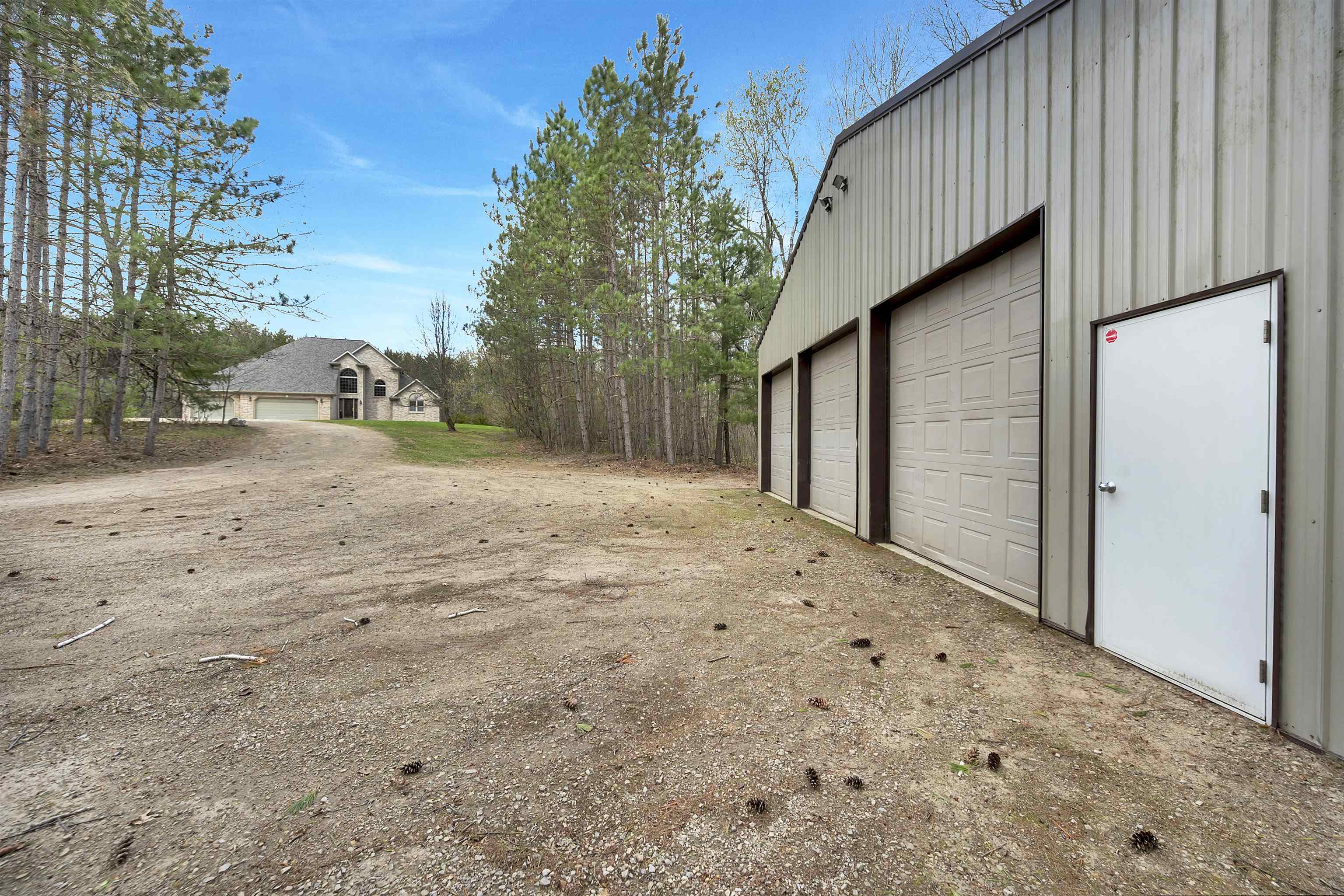 5164 Stiles Rd, Lena, WI 54139-9151