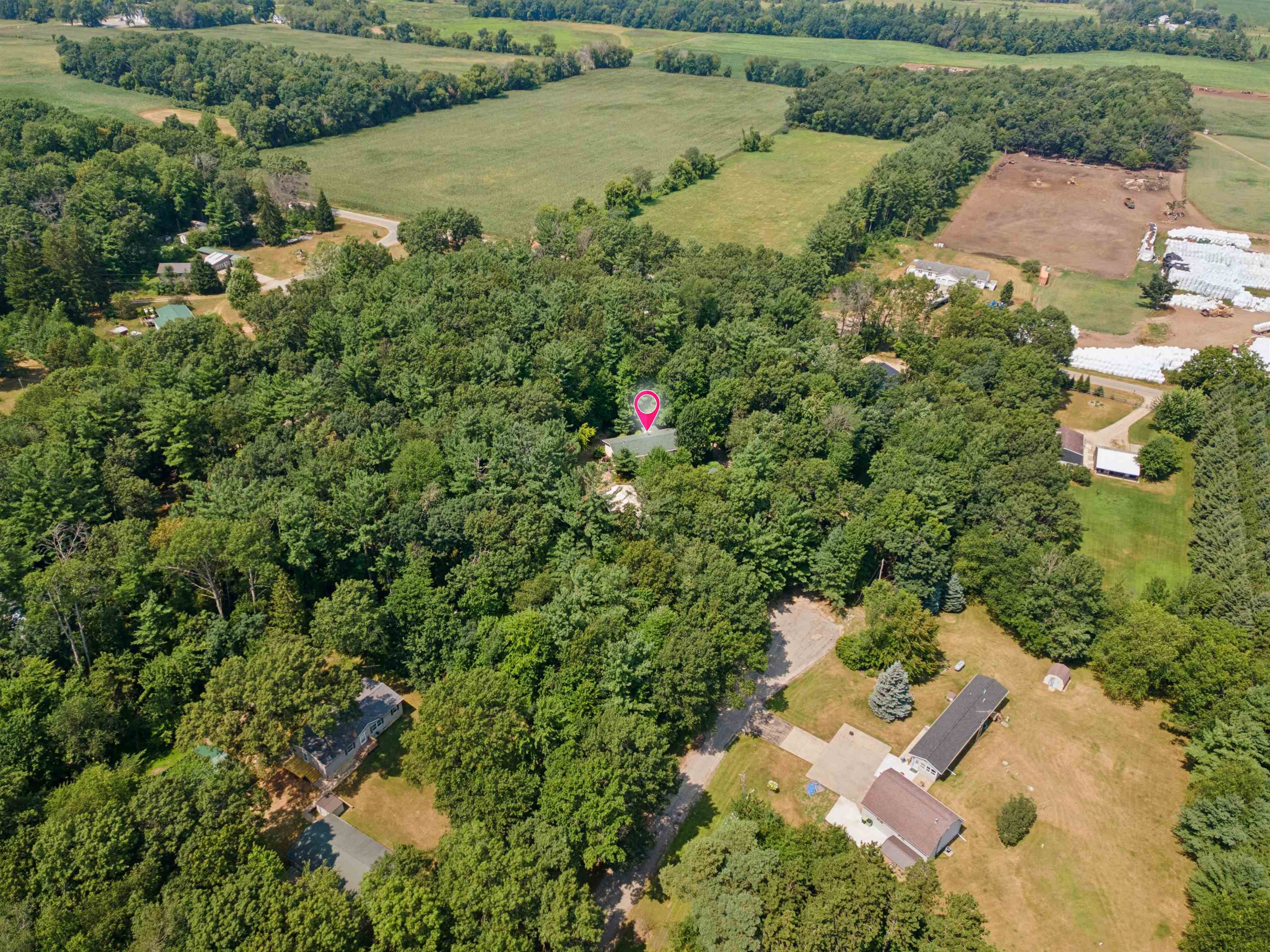 9472 Hopi Ln, Fremont, WI 54940
