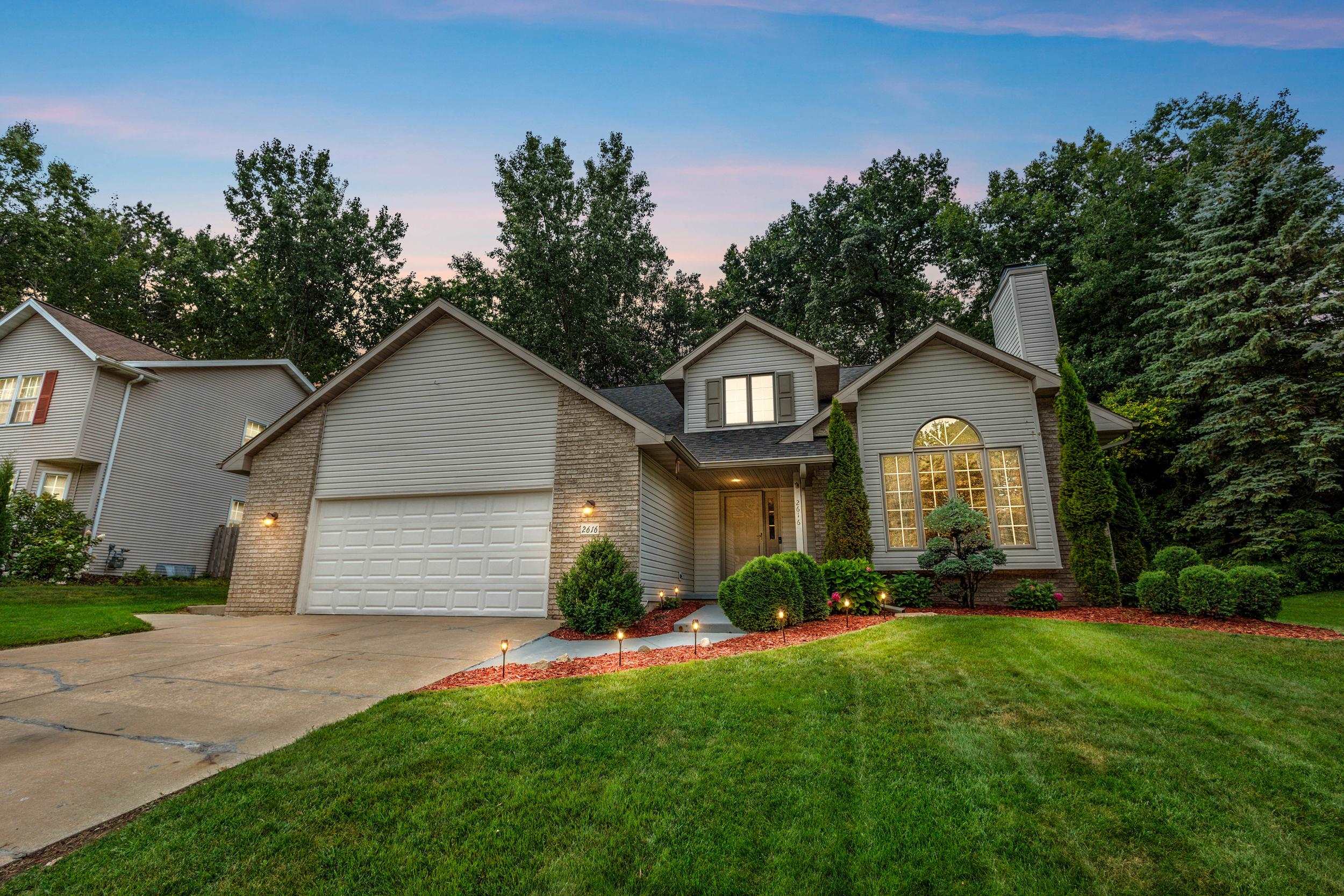 2616 Newberry Ave, Green Bay, WI 54302